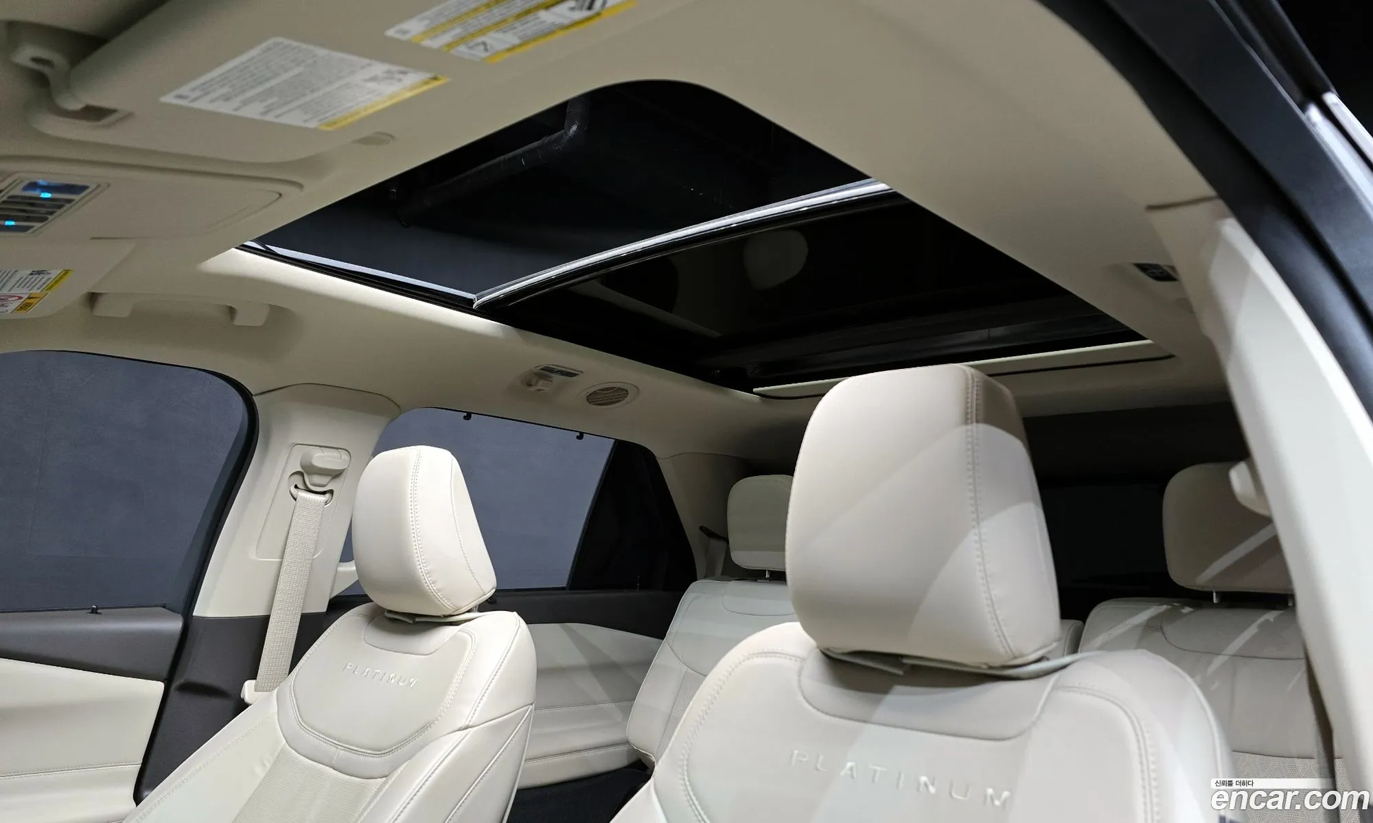 Ford Explorer 30 Platinum 4Wd 2021 - фотография 1094249