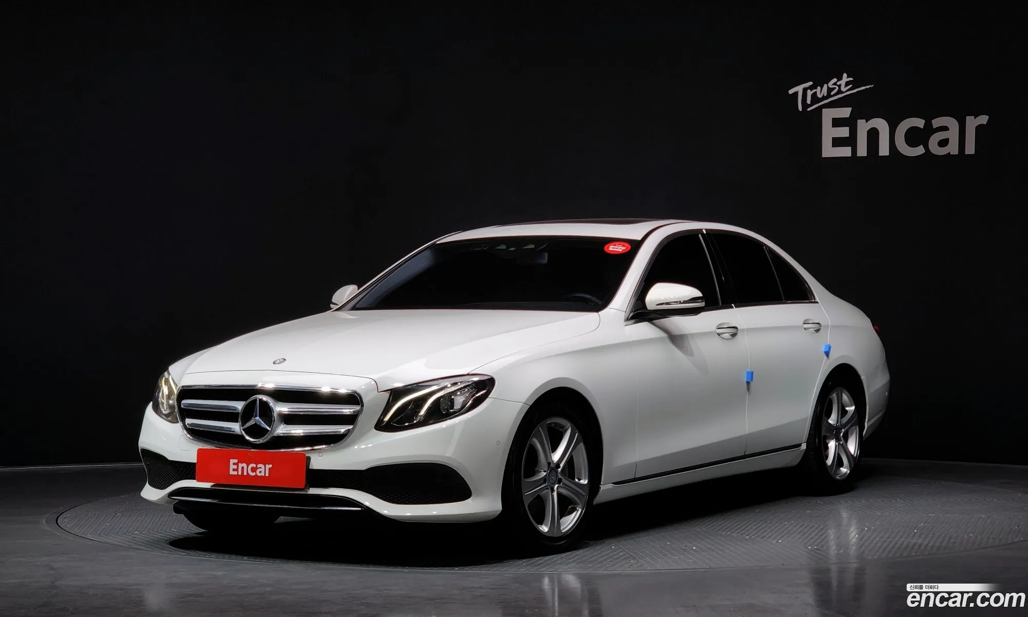 E-Class W213 E200 Avant-Garde - фотография 2587076