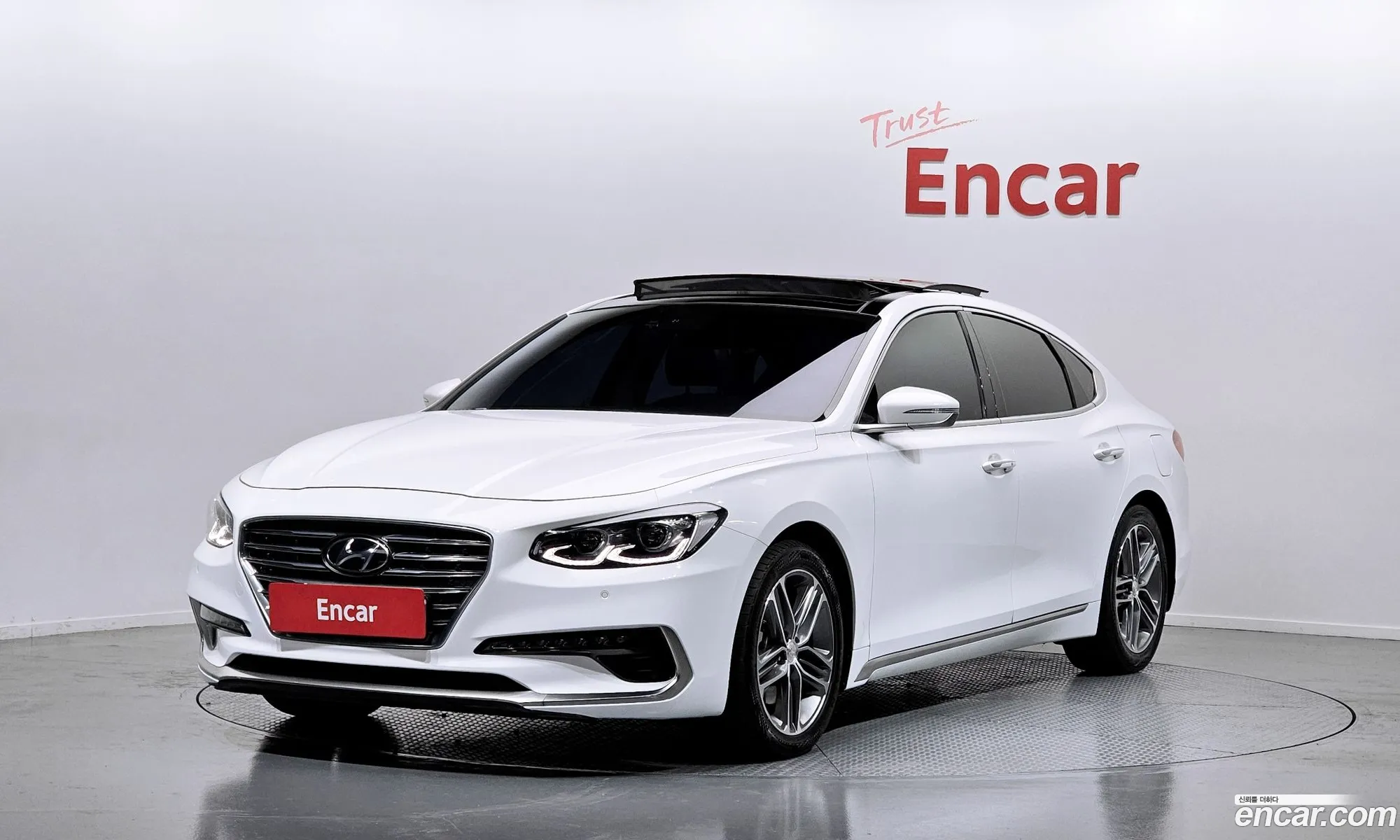 Grandeur Ig 30 Lpi Exclusive Rent -A -Car - фотография 20334854