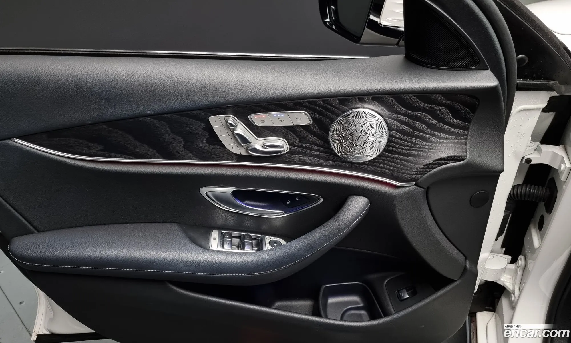 E-Class W213 E300 4Matic Avant - фотография 2353976