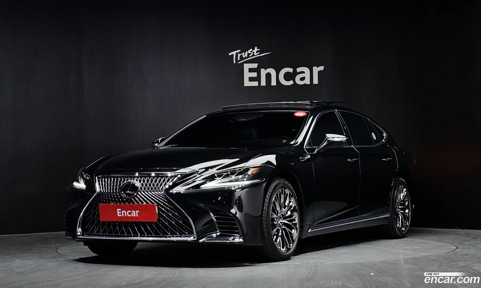 Ls500 5Th Generation 35 Platinum Awd - фотография 4609320