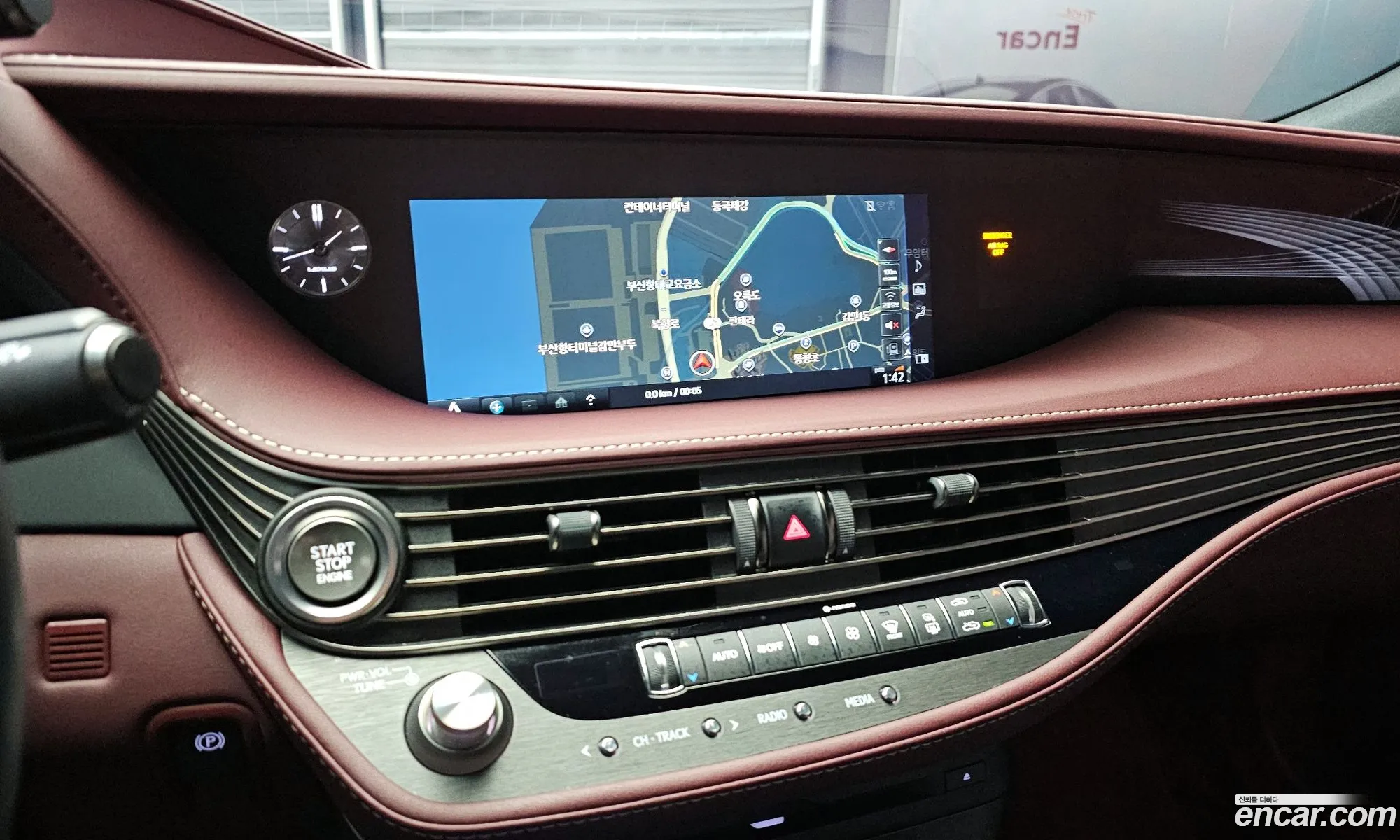 Ls500 5Th Generation 35 Platinum Awd - фотография 4609325