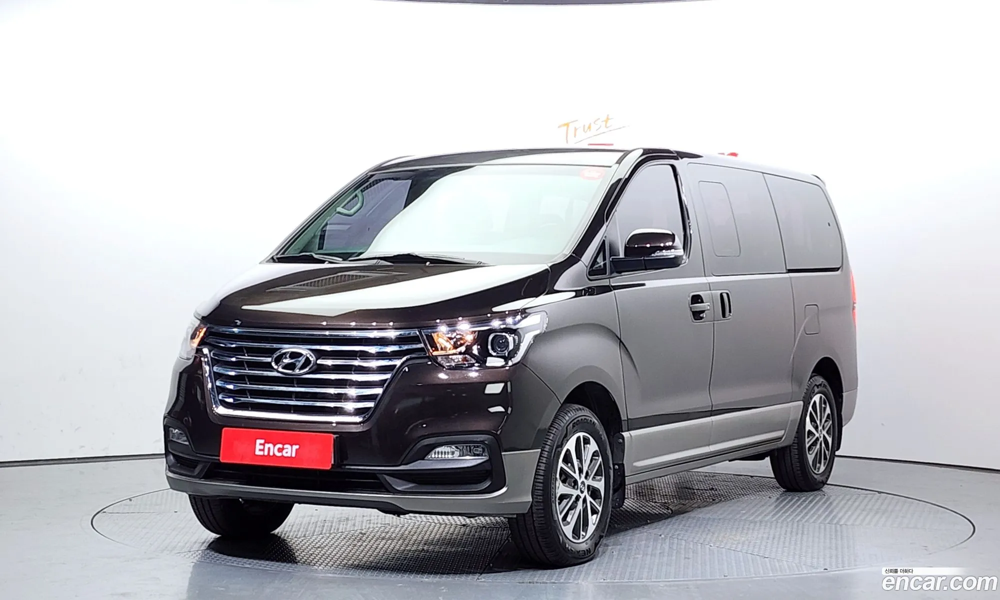 The New Grand Starex 4Wd Urban 9 -Seater Exclusive - фотография 20222453