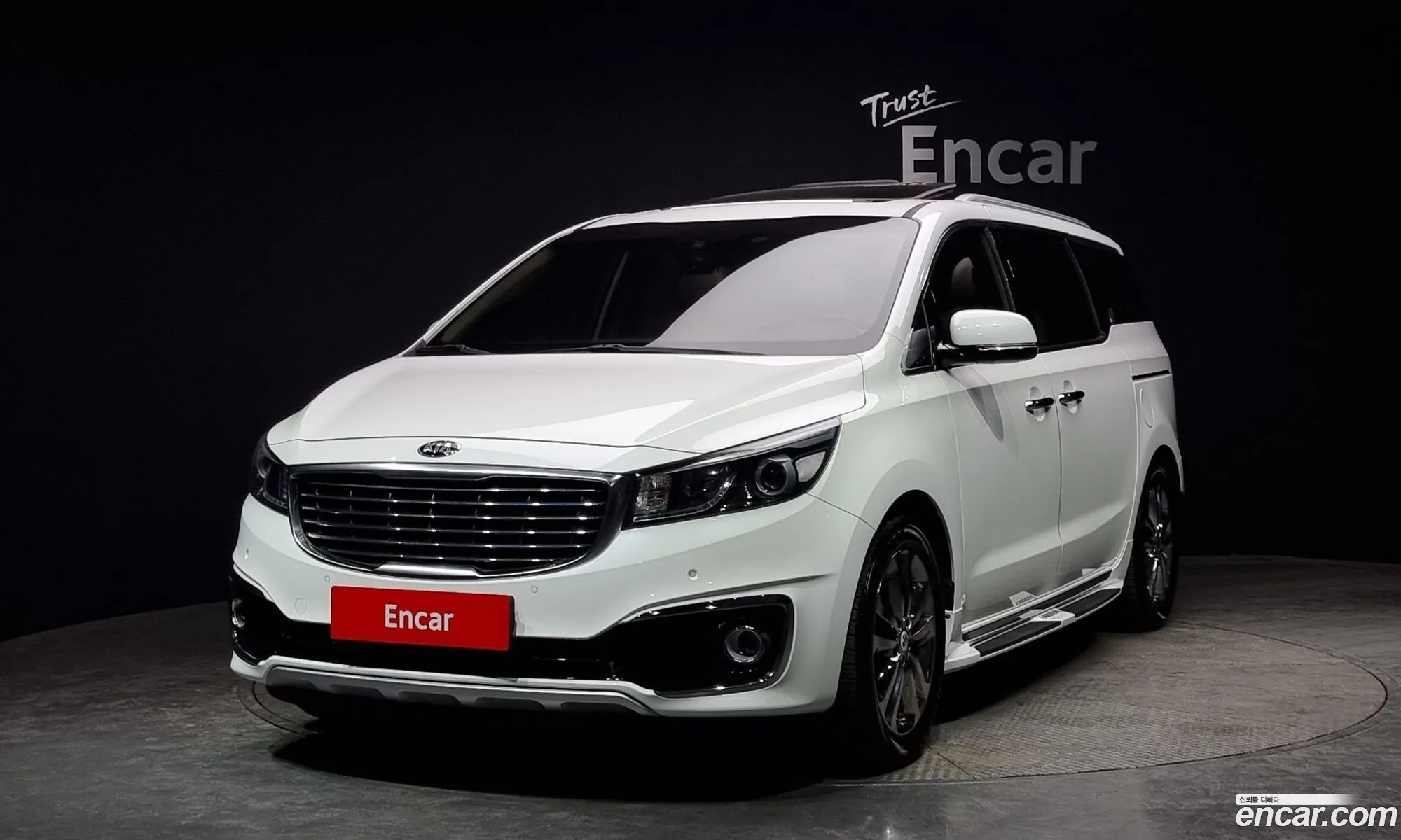 All -New Carnival 7 -Seater Limousine Vip - фотография 17923006