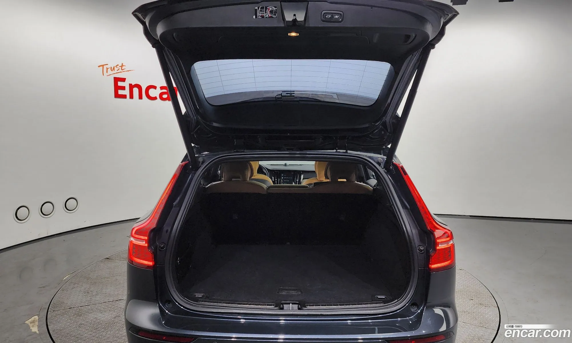 V60 Cross Country 2Nd Generation T5 Pro Awd - фотография 4848357