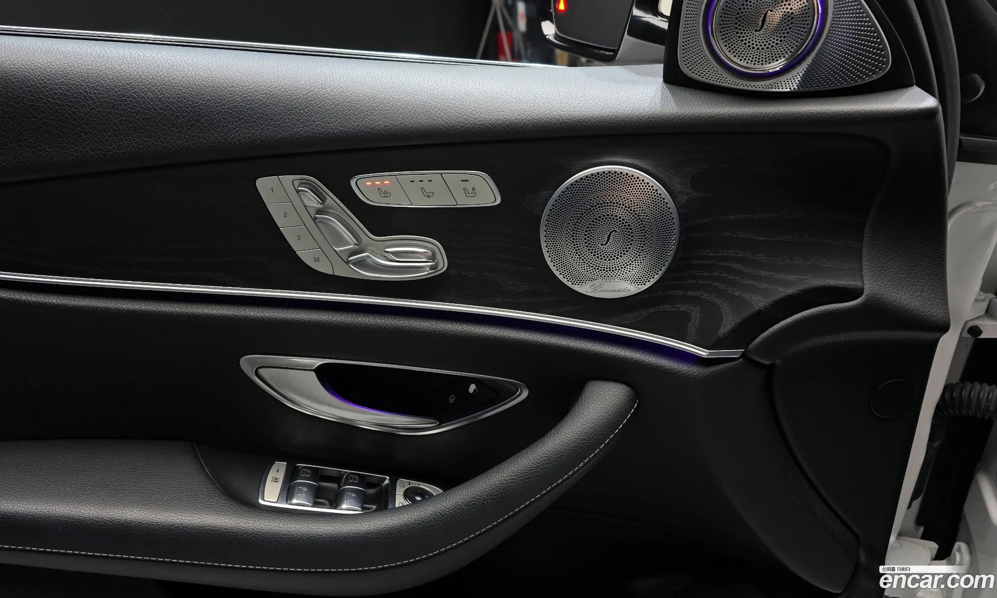 E-Class W213 E300 Avant-Garde - фотография 2213545