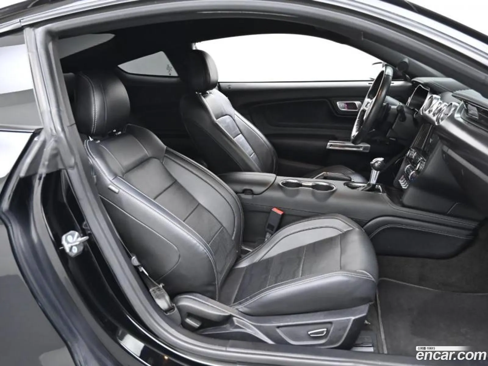 Ford Mustang Vi Coupe 2018 - фотография 1135581