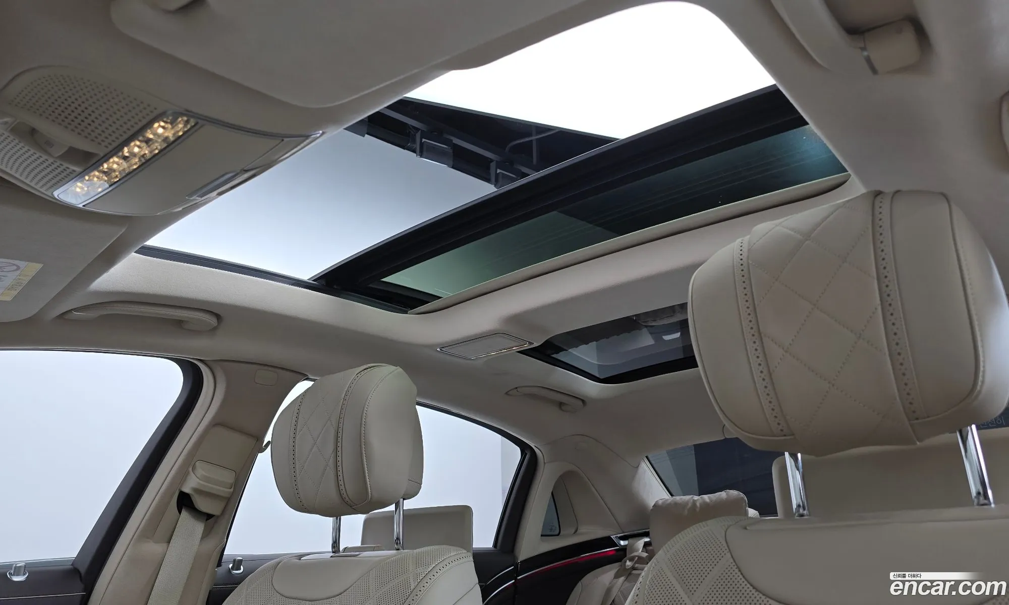 Mercedes-Benz S-Klasse Maybach S560 4Matic 2019 - фотография 1912278
