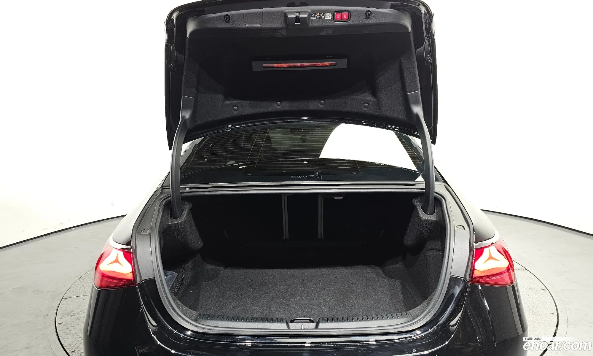 E-Class W214 E300 4Matic Exclusive - фотография 16735827