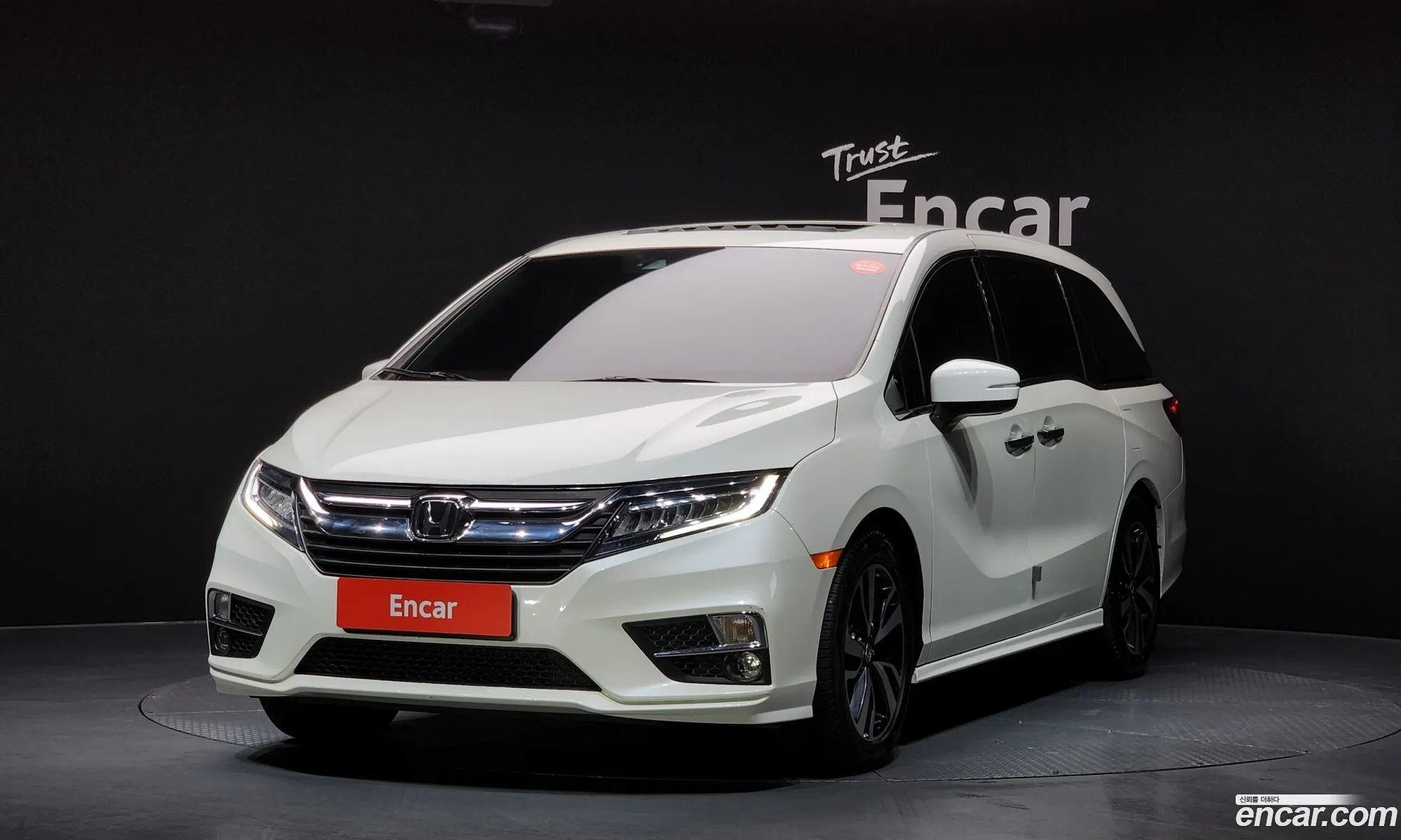 Honda Odyssey 35 2017 - фотография 2077797
