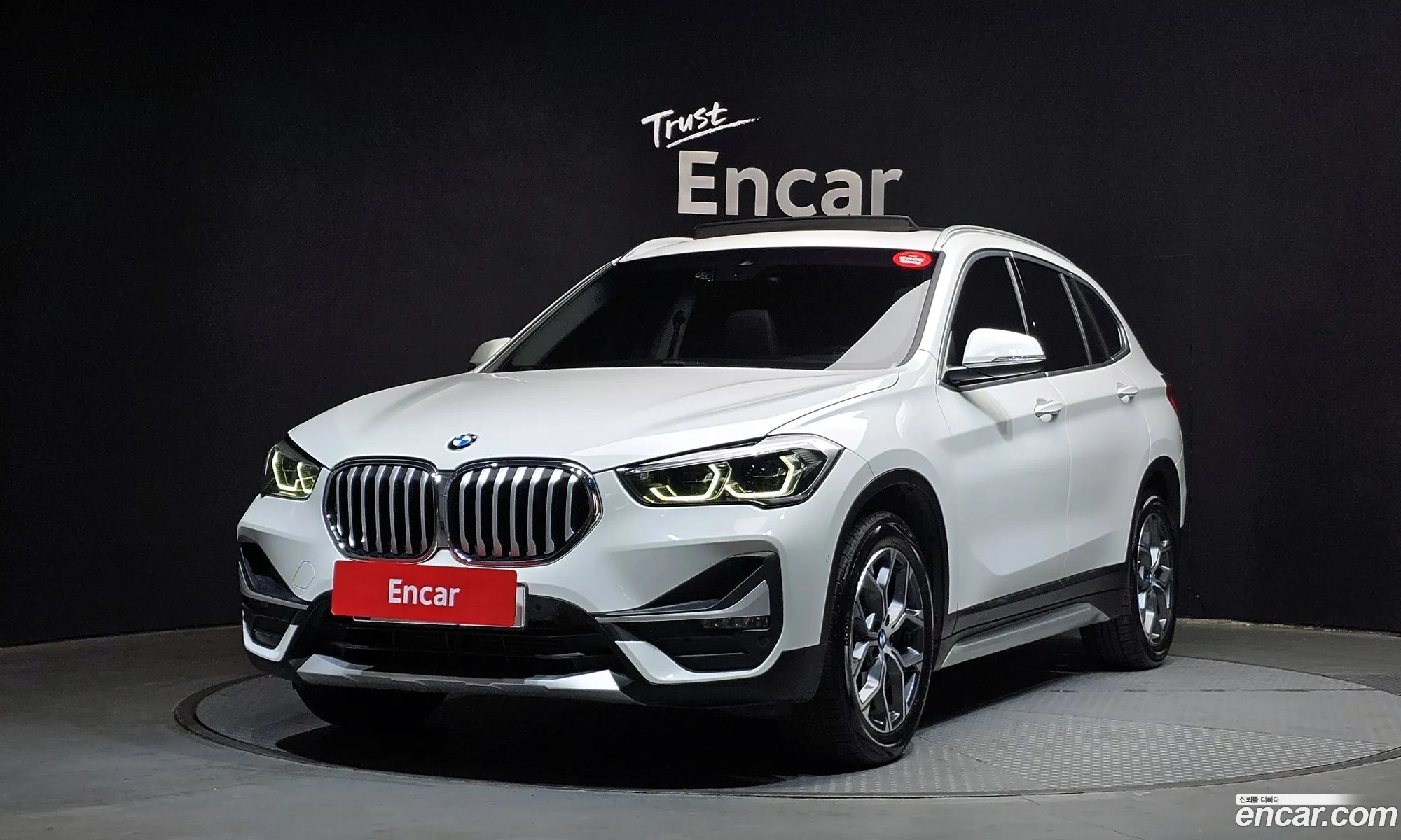 X1 F48 xDrive 18D Xline - фотография 243405