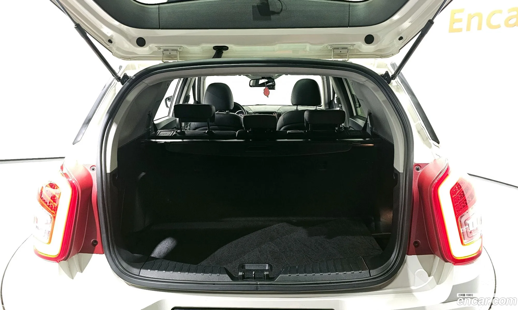 Ssangyong Tivoli 16 Rx 2Wd 2016 - фотография 16847499