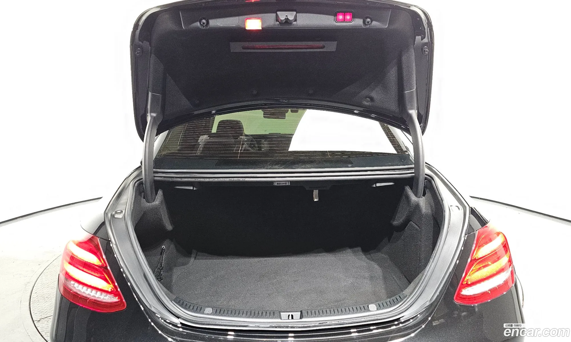 E-Class W213 E300 4Matic Exclusive - фотография 2169432