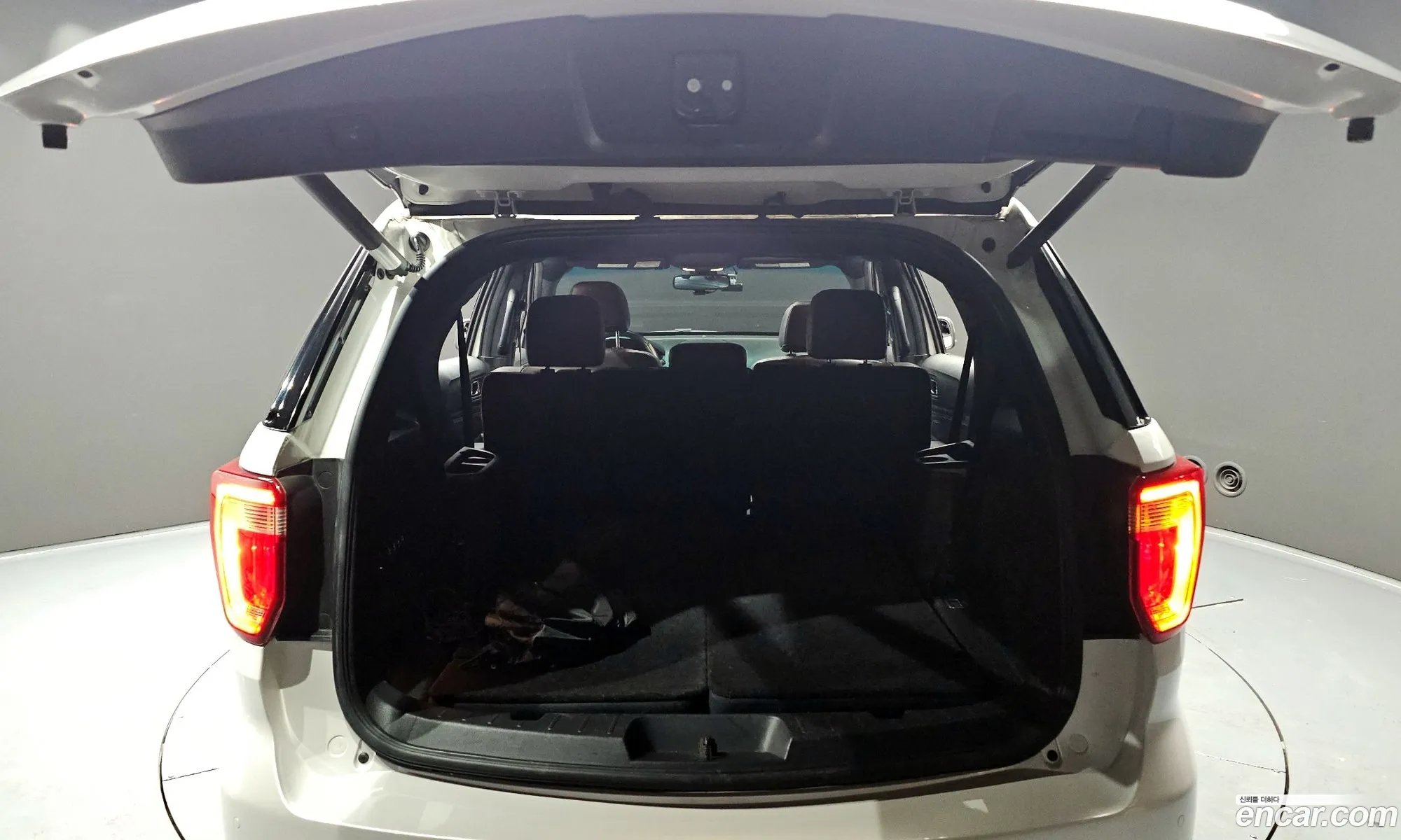 Explorer 23 Limited 4Wd 5Th Generation - фотография 1130061