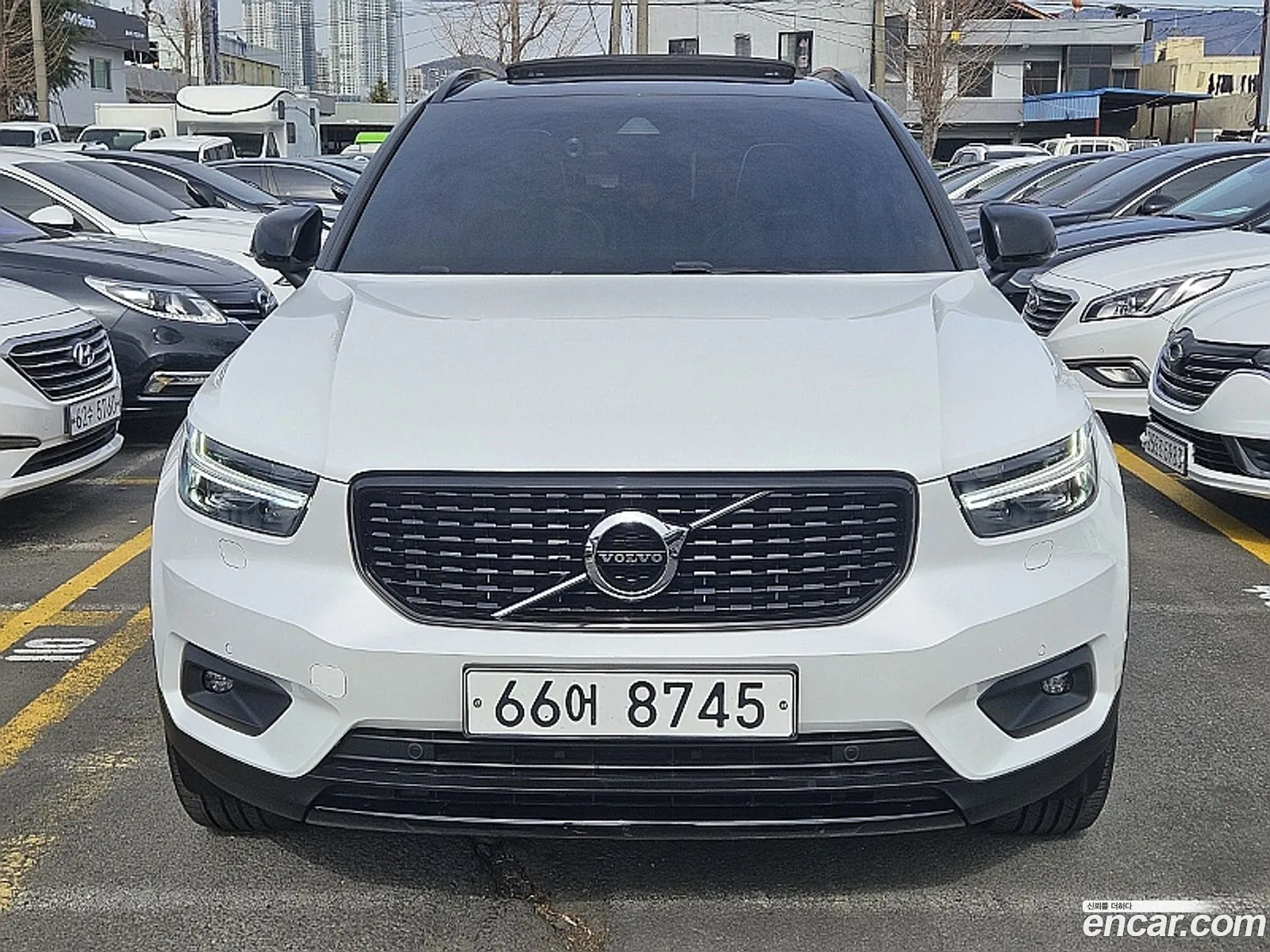 Xc40 T4 R-Design - фотография 3616038