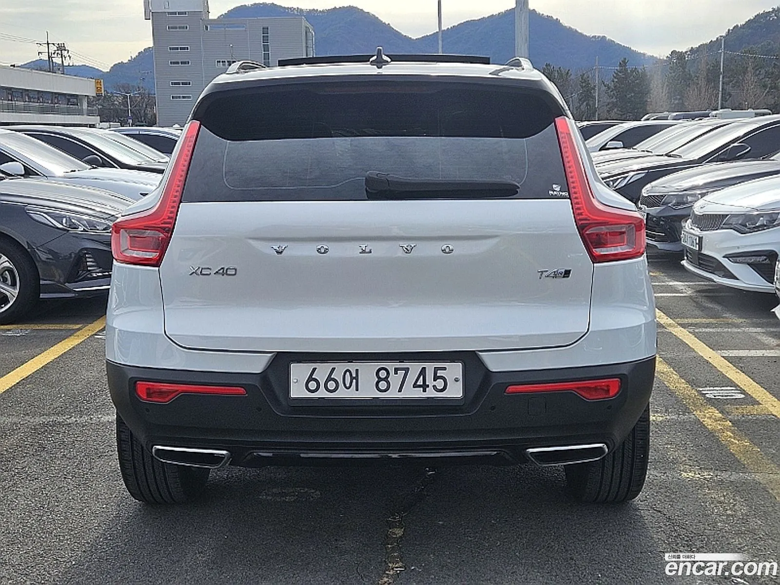 Xc40 T4 R-Design - фотография 3616043