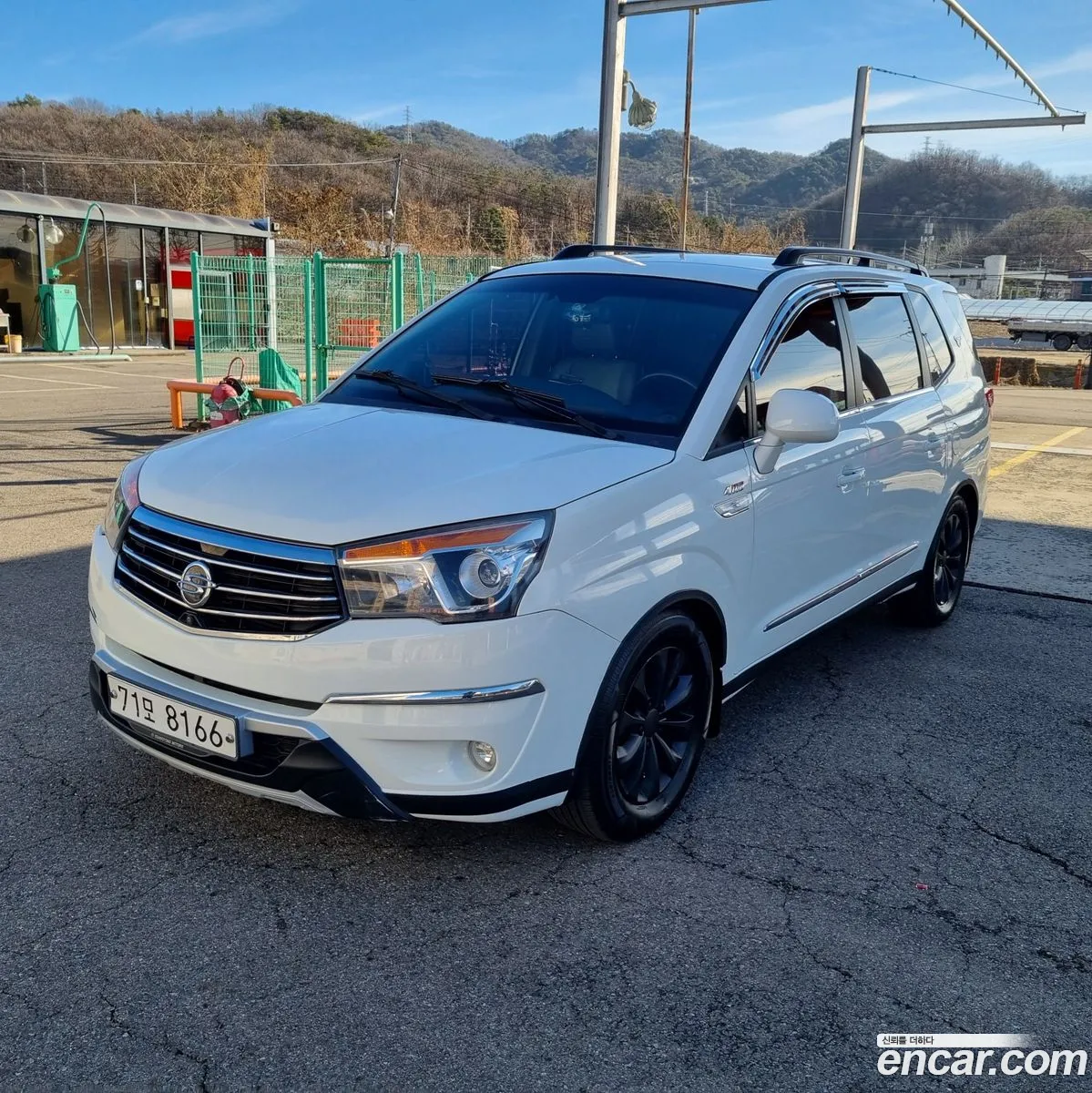 Korando Turismo 4Wd Rx 11 -Seater - фотография 251471