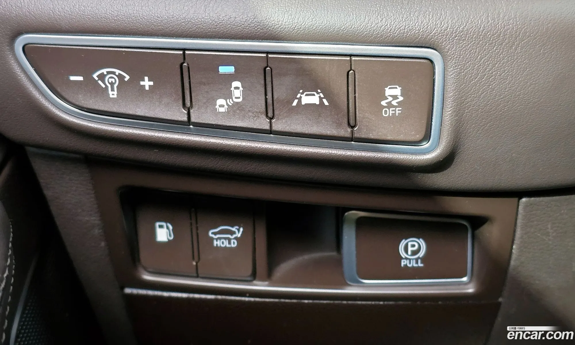 G90 33 T Awd Premium Luxury - фотография 12799358