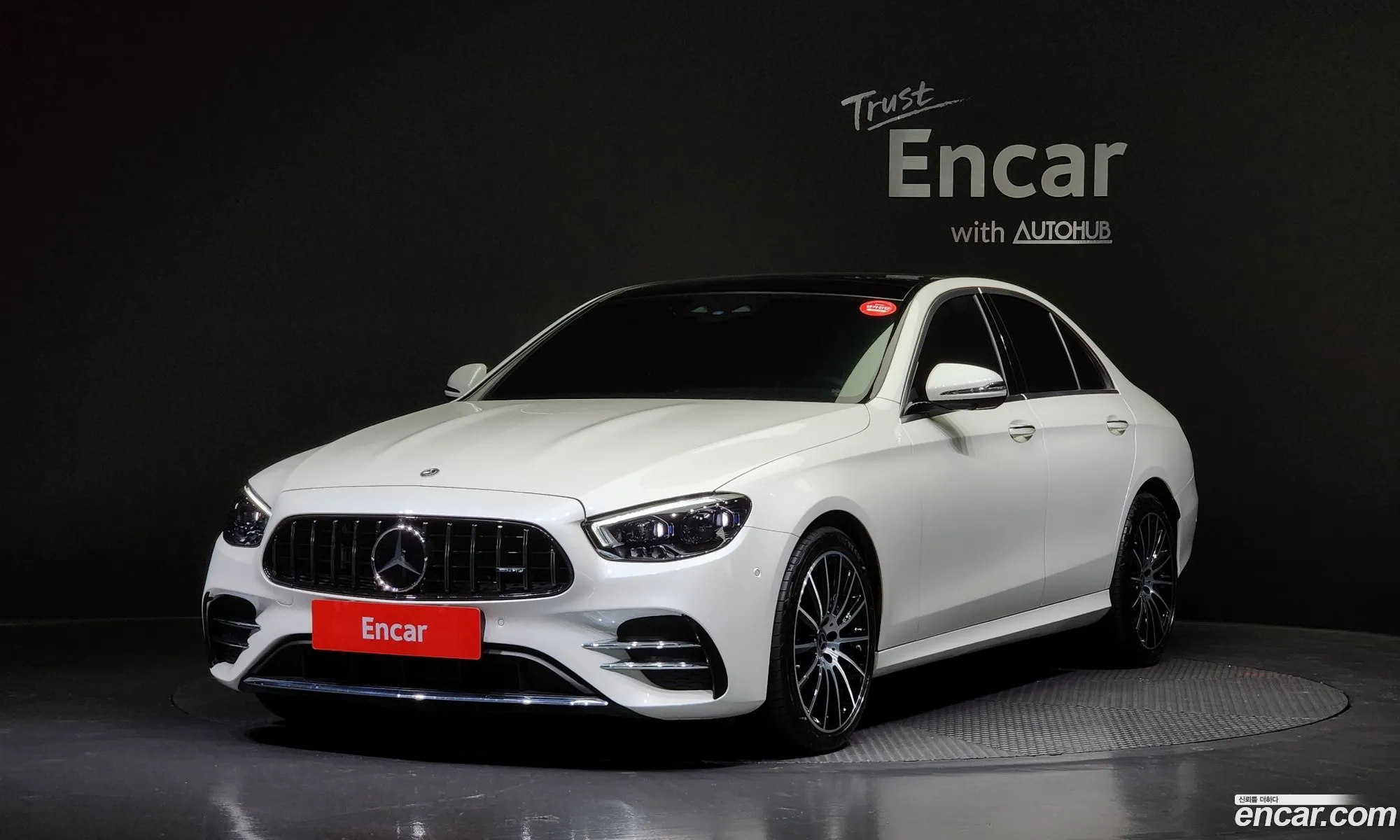 Mercedes-Benz E-Klasse E350 4Matic Amg Line 2021 - фотография 2054589