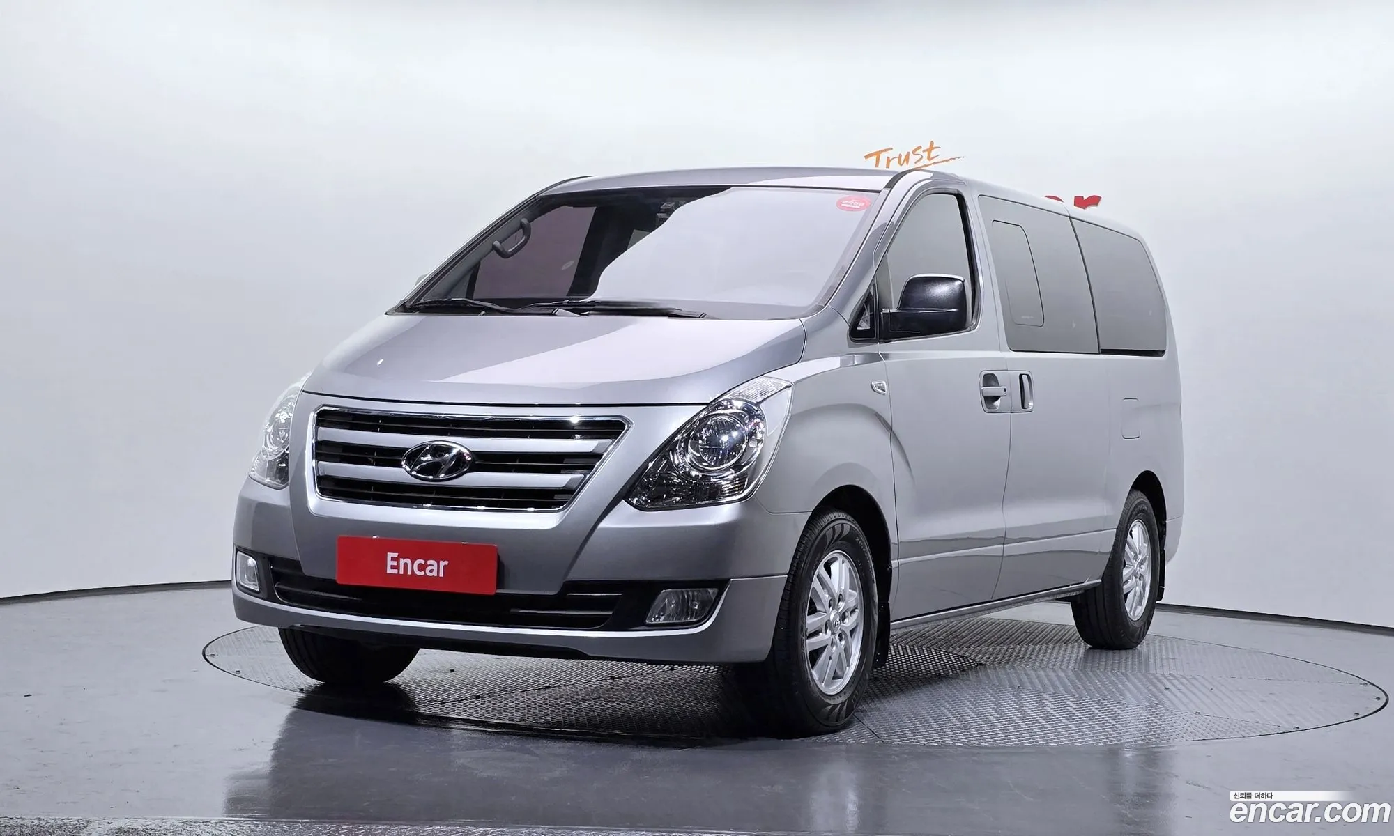 Grand Starex 5 -Seater Van Smart - фотография 4824222