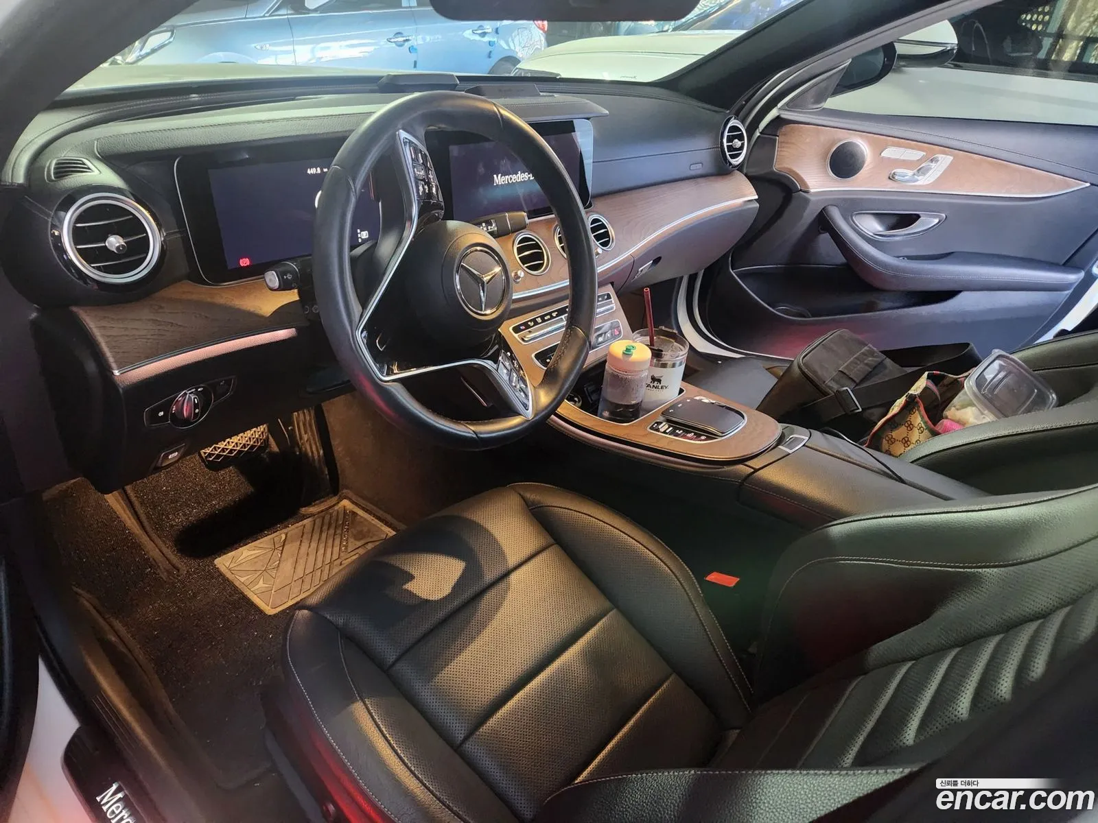 Mercedes-Benz E-Klasse E220D 4Matic Exclusive 2021 - фотография 1987978