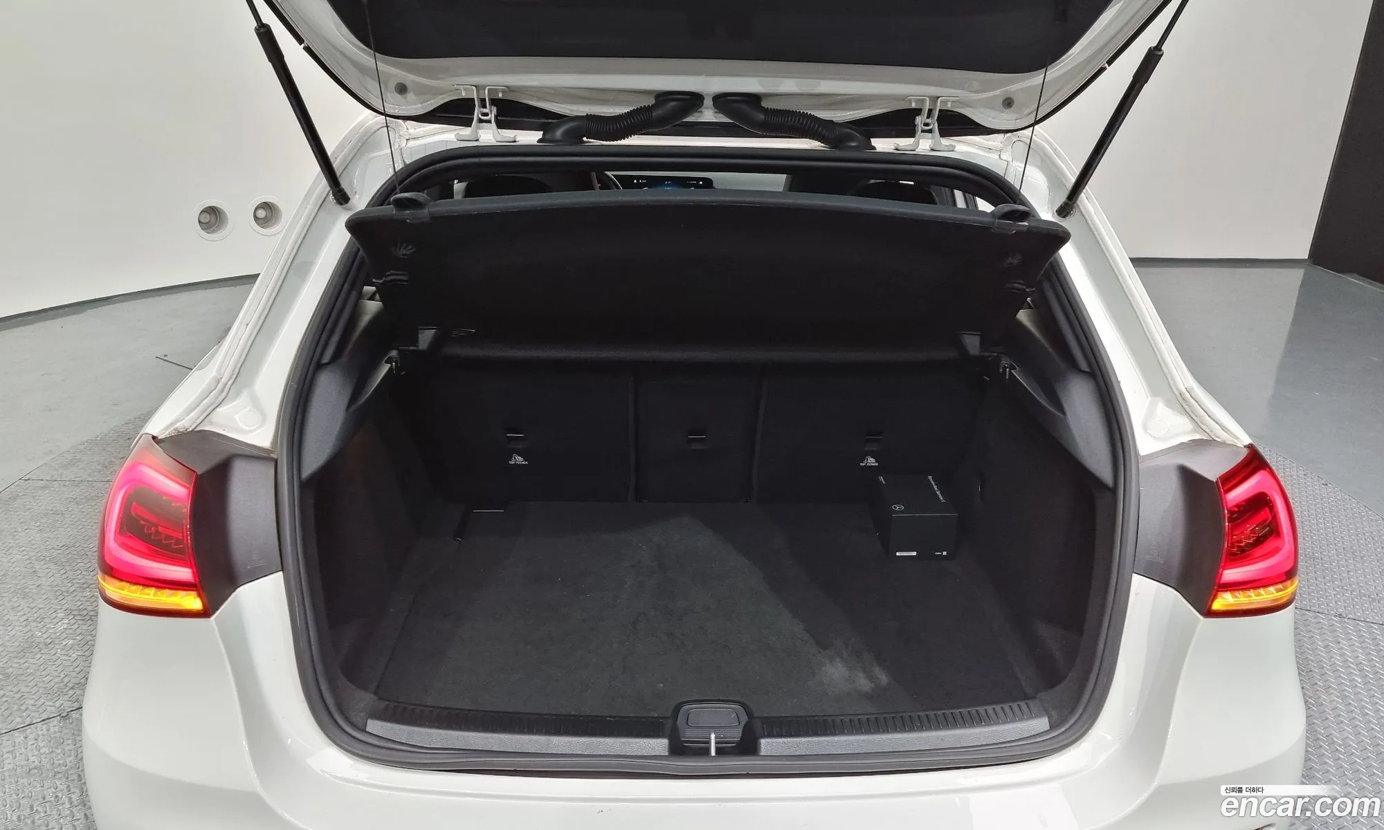 A-Class W177 A220 Hatchback - фотография 1703827