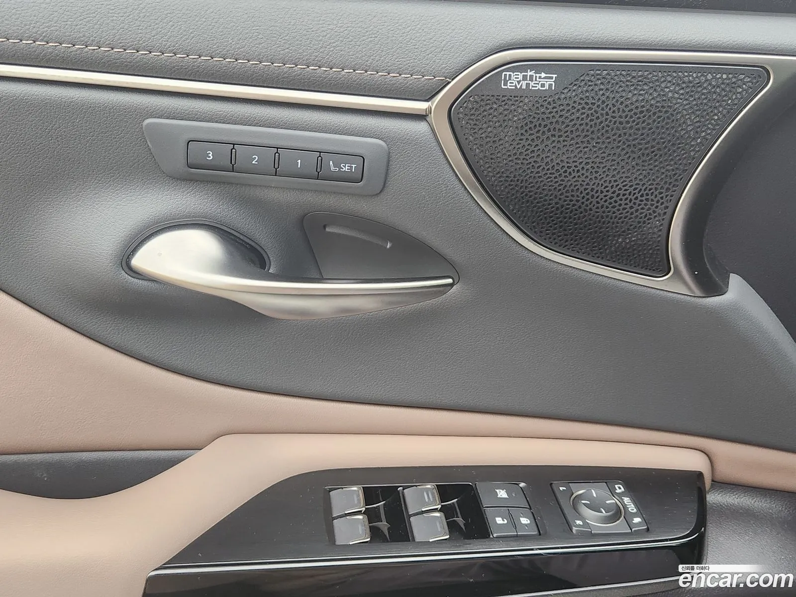 Lexus Es Executive 2023 - фотография 4572549