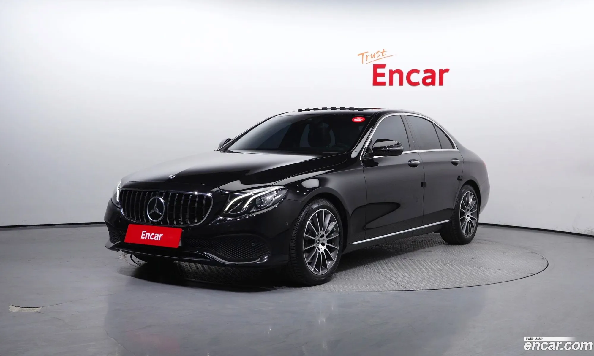 E-Class W213 E200 Avant-Garde - фотография 1666058