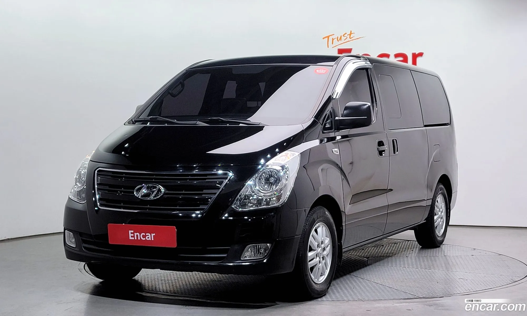 Grand Starex 5 -Seater Van Modern - фотография 13881464