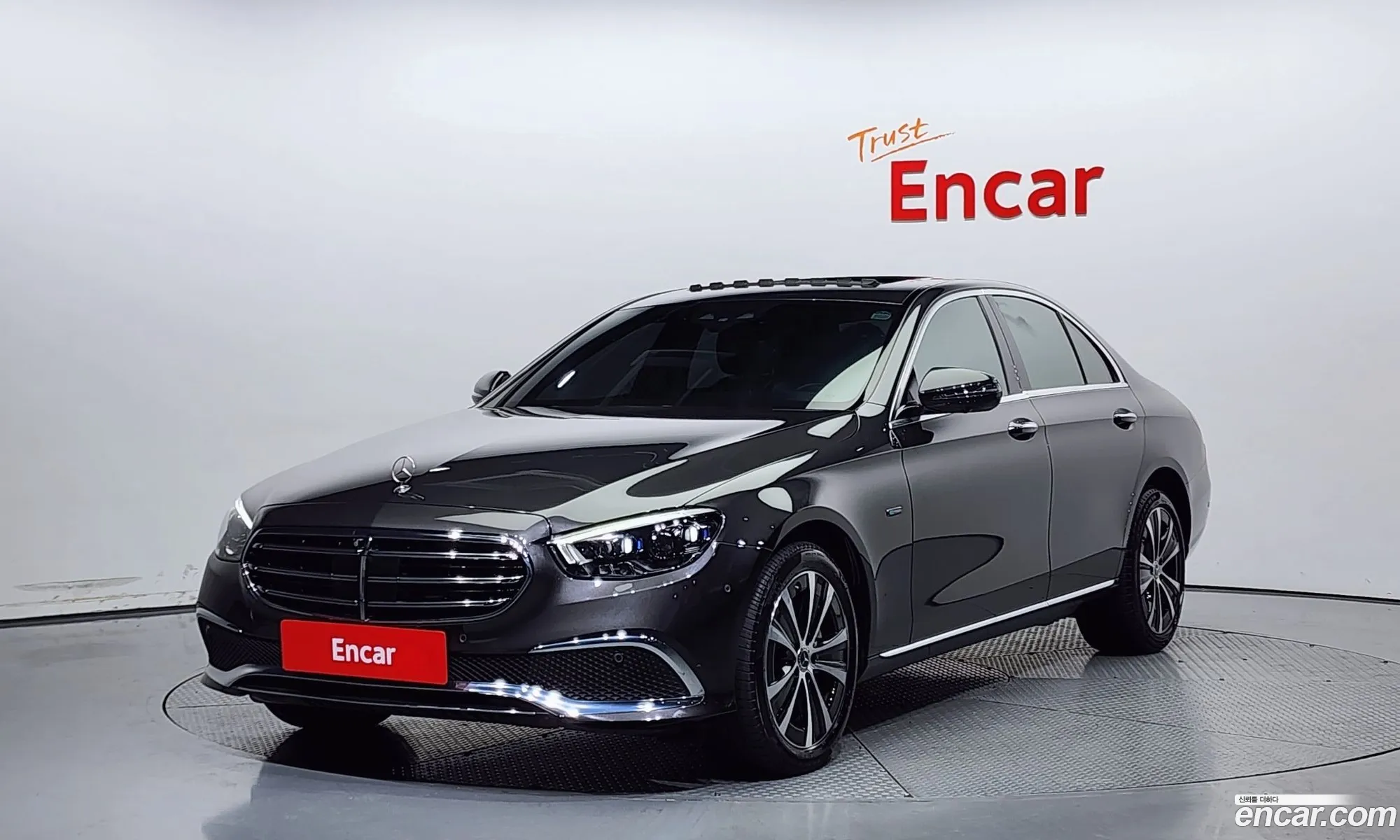 E-Class W213 E300E 4Matic Exclusive - фотография 1544612