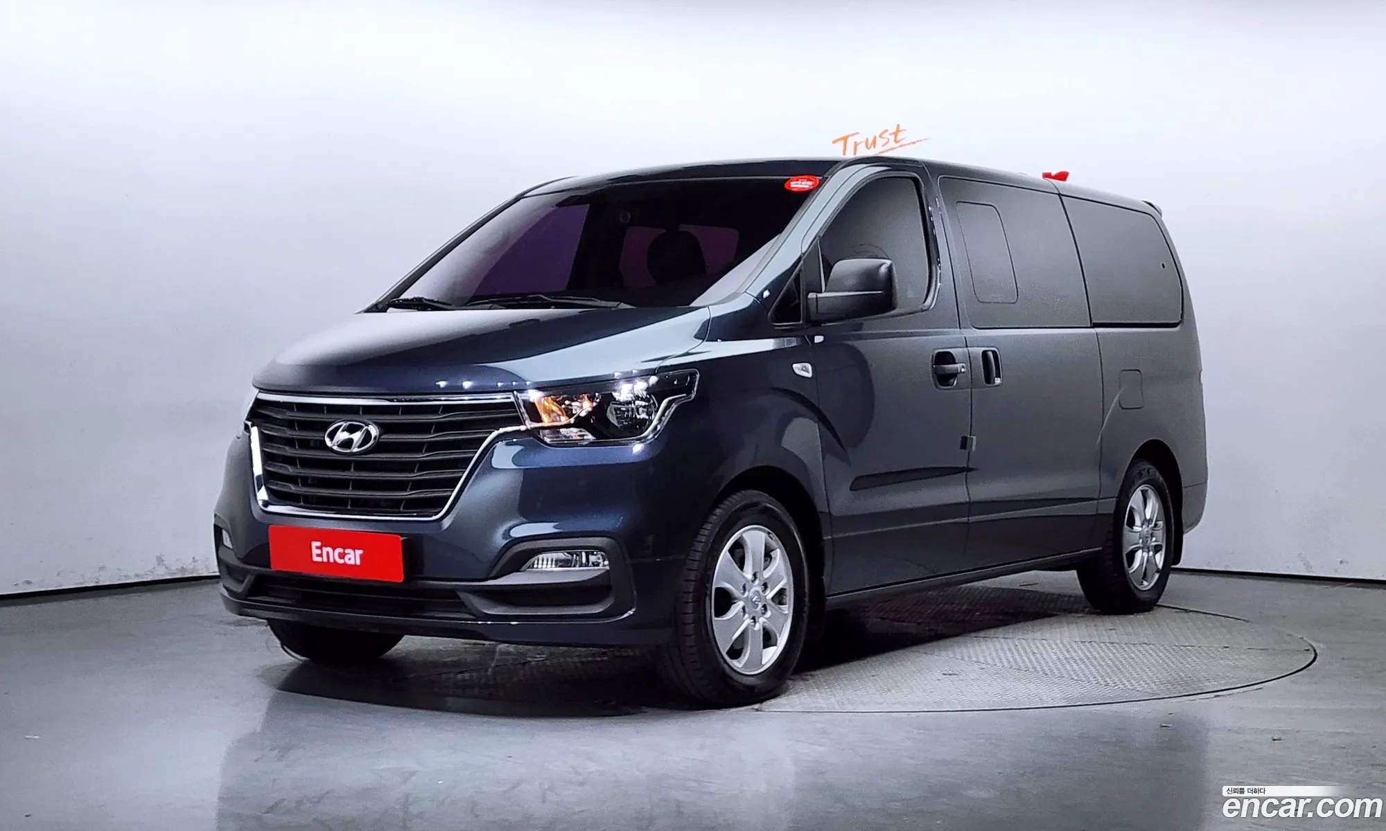 The New Grand Starex Wagon 11 -Seater Modern - фотография 1540468