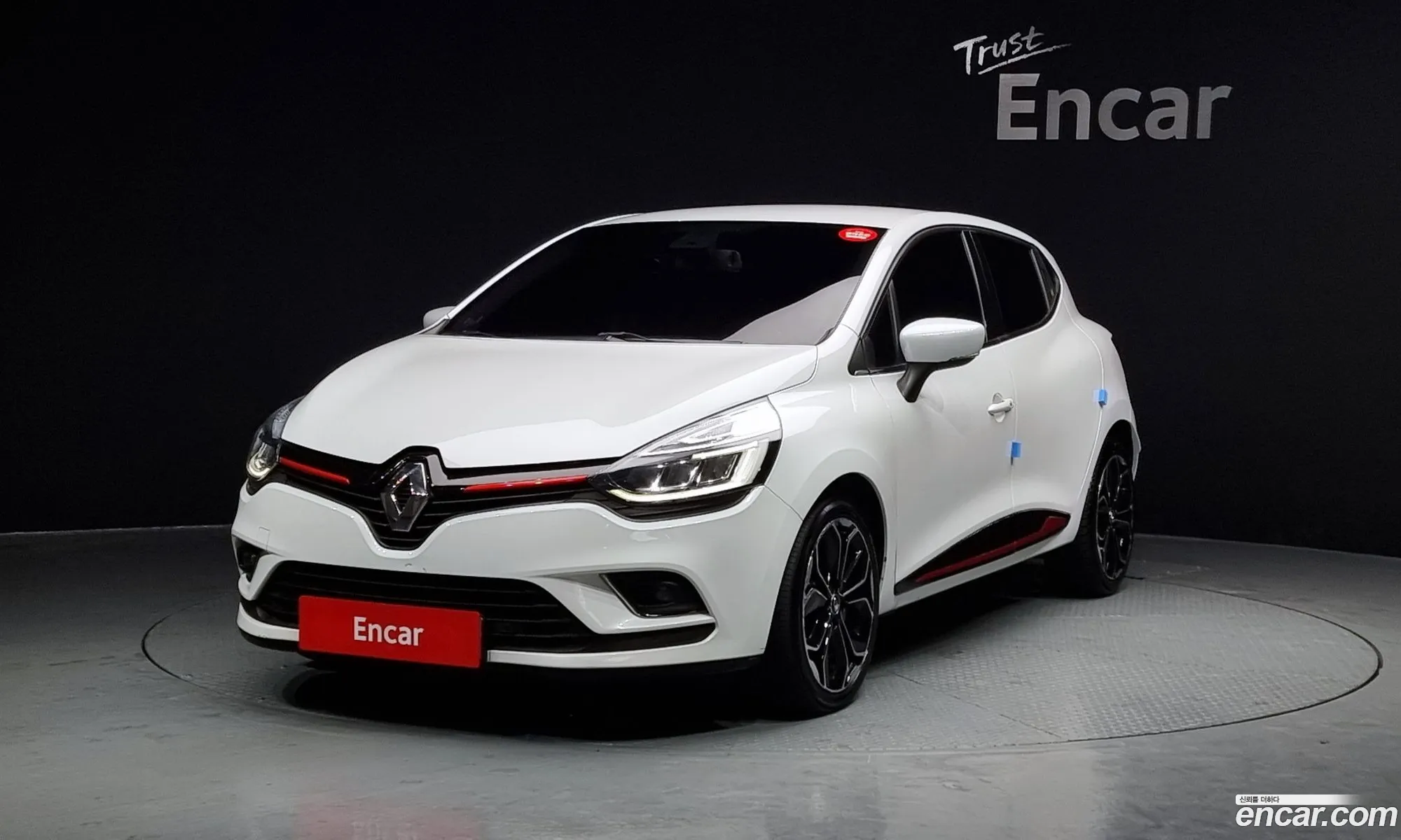 Clio Intense - фотография 11430160