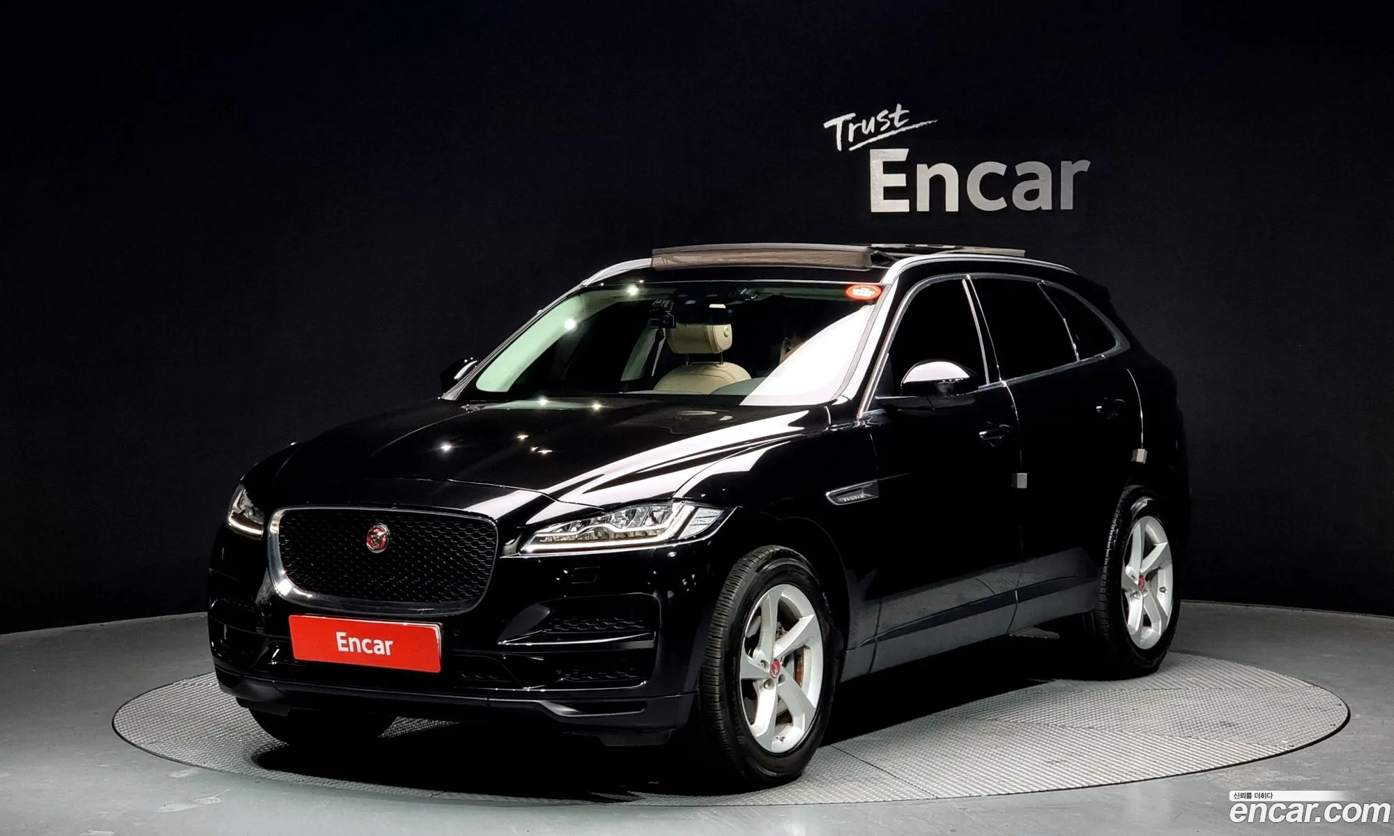 F-Pace 20D Prestige - фотография 3497061