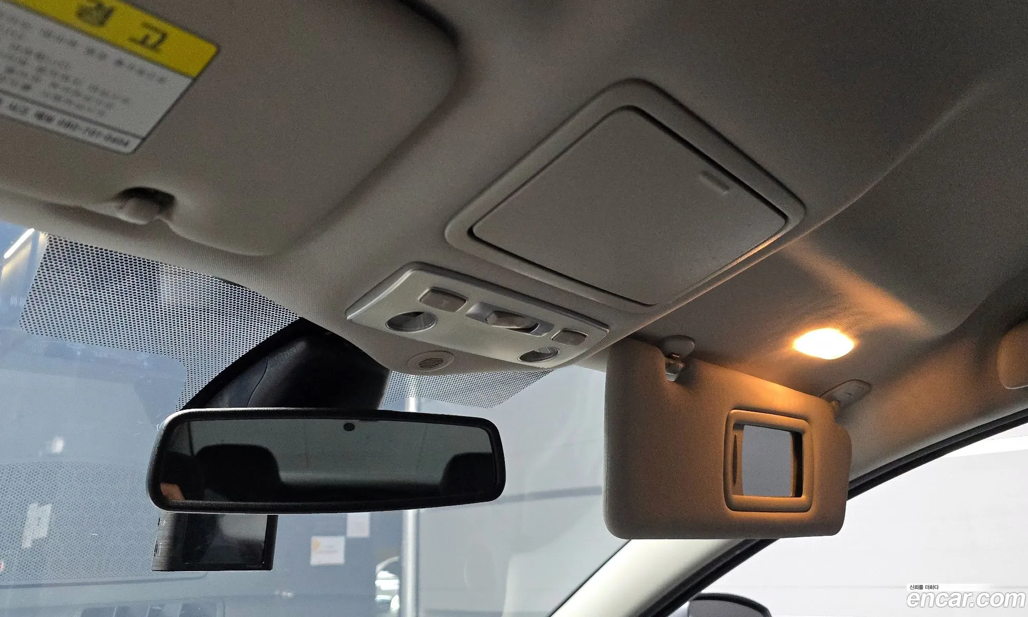 Sm5 Nova Lpli Taxi Car Rental - фотография 1822327