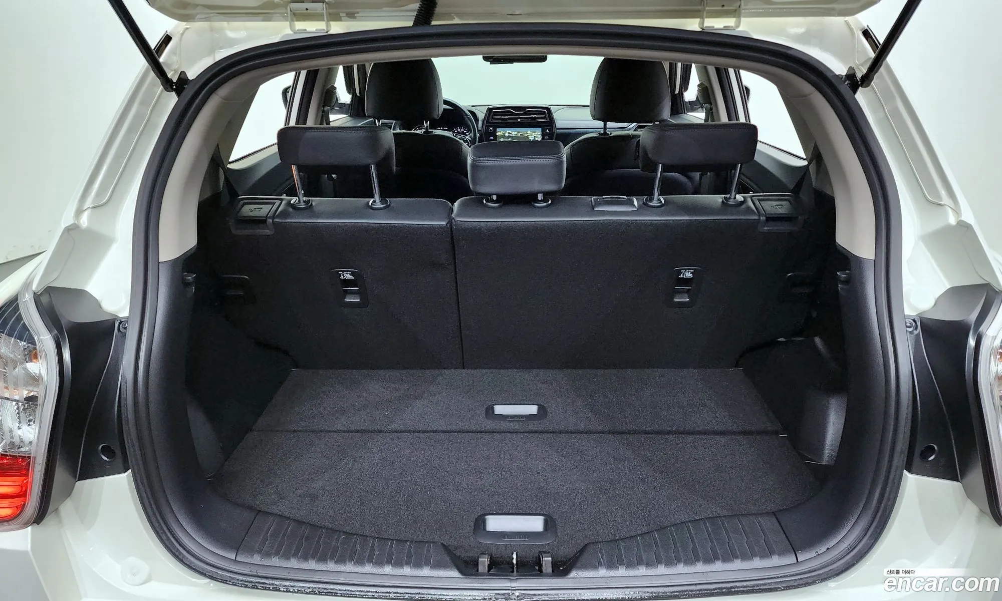 Berry New Tivoli Gasoline 15 4Wd V5 - фотография 17443962