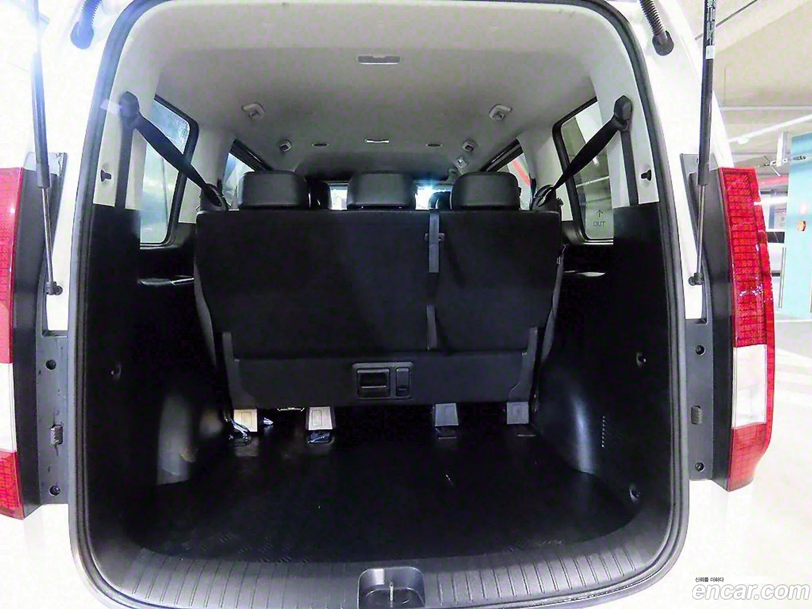 Staria Tourer 9 -Seater Modern - фотография 16798411