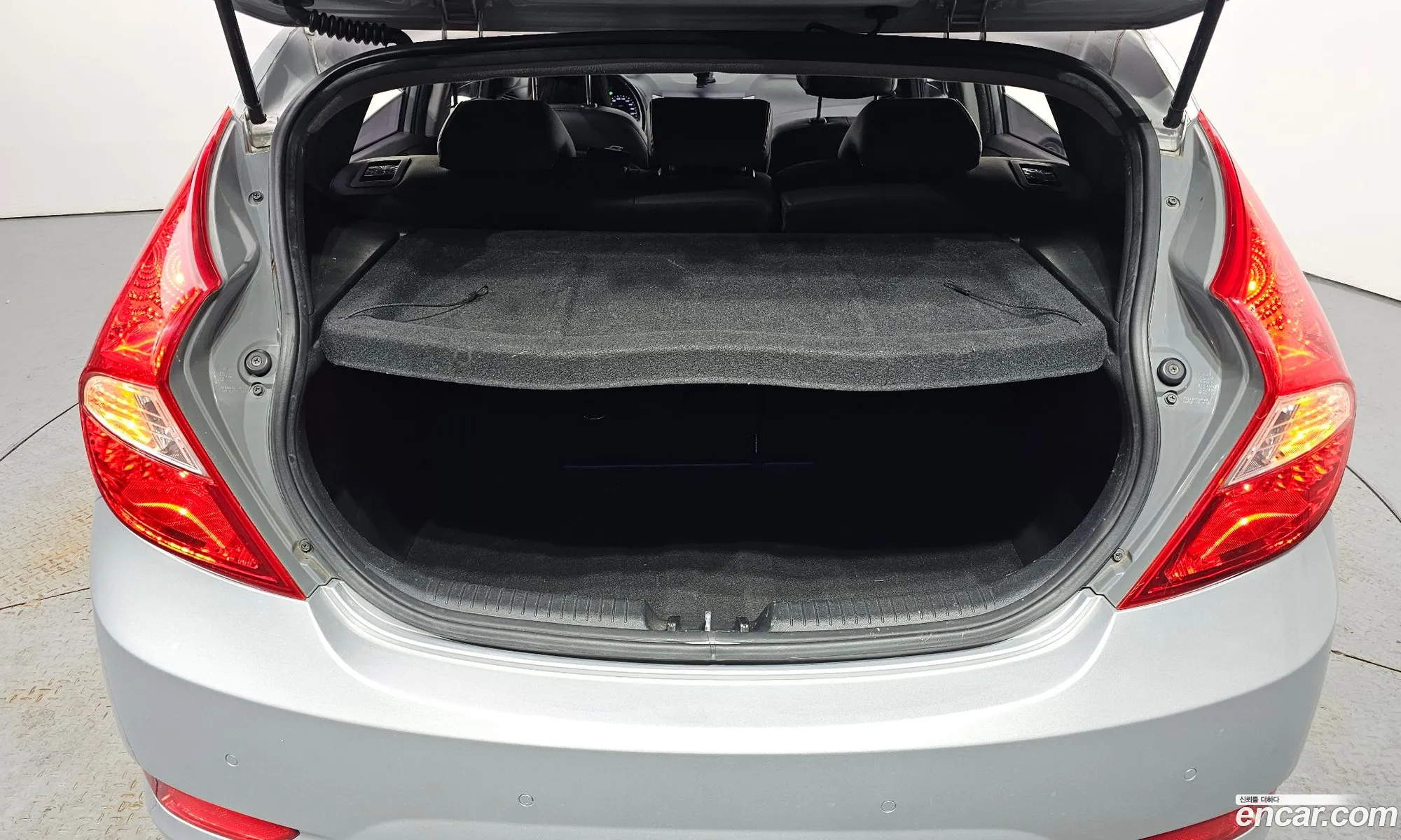 Accent New Wit 14 Vvt Modern - фотография 15393968
