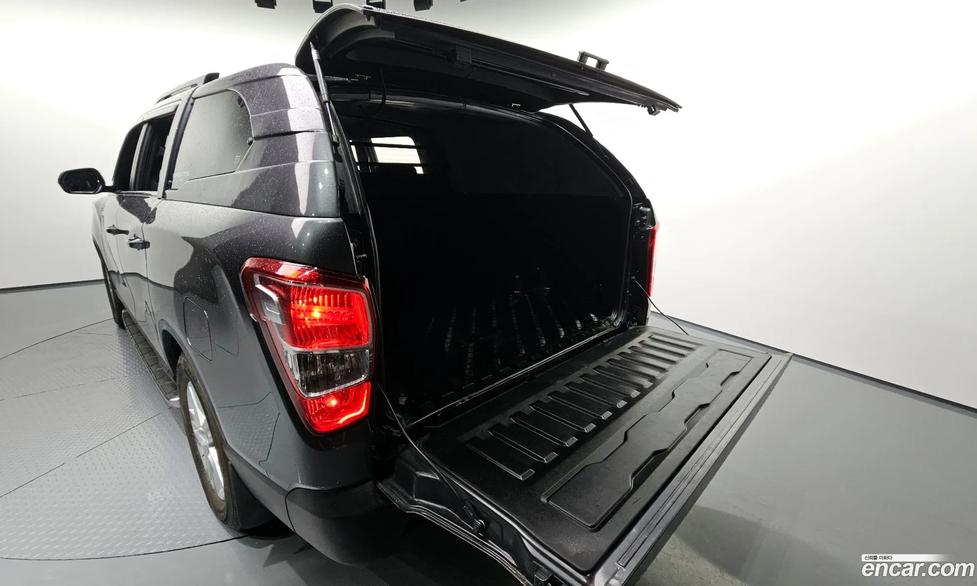 Rexton Sports Diesel 22 4Wd Prestige - фотография 16834418