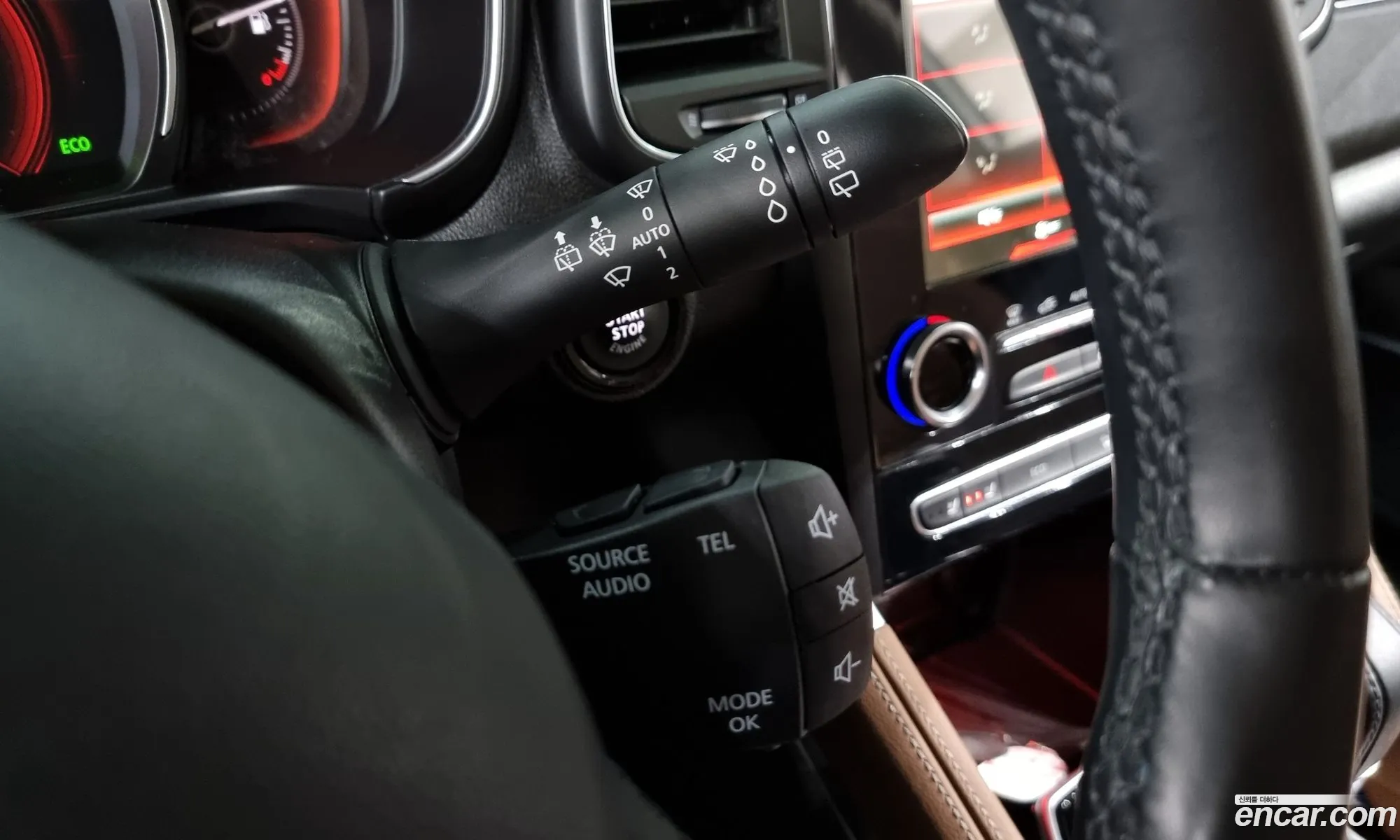 The New Qm6 20 Gde Re Signature 2Wd - фотография 729970