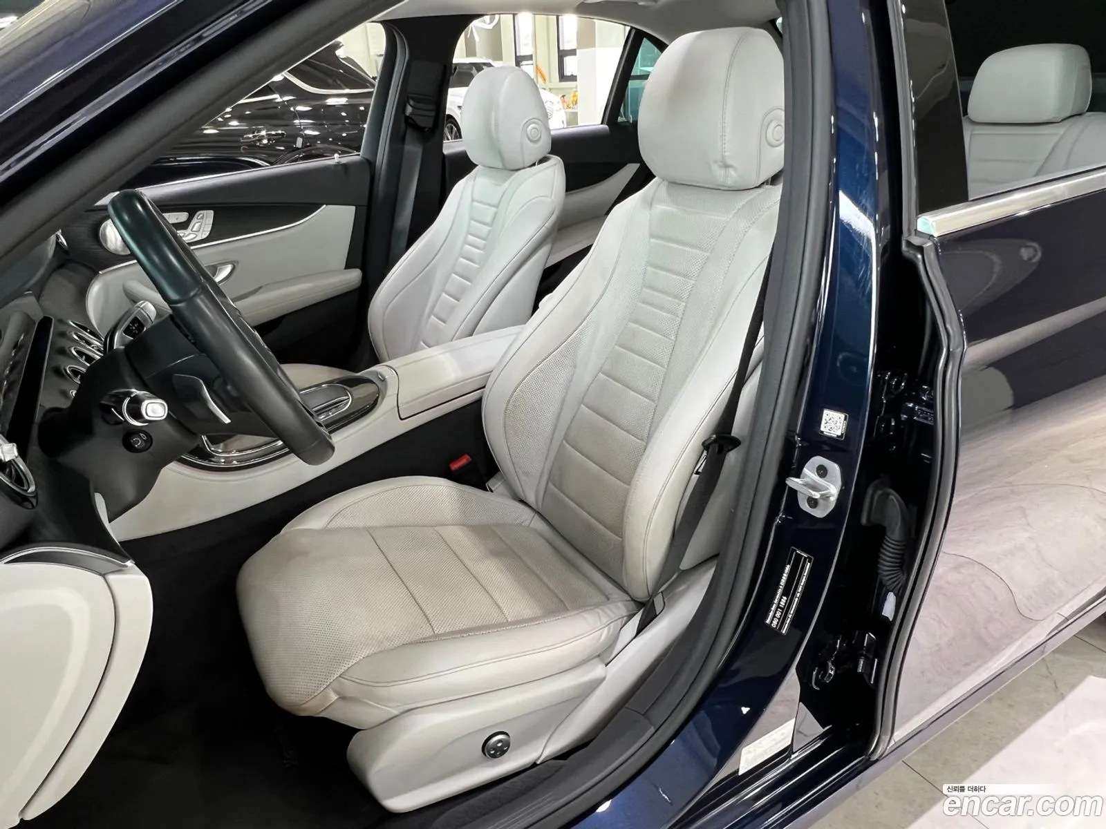 E-Class W213 E250 Avant-Garde - фотография 12153575