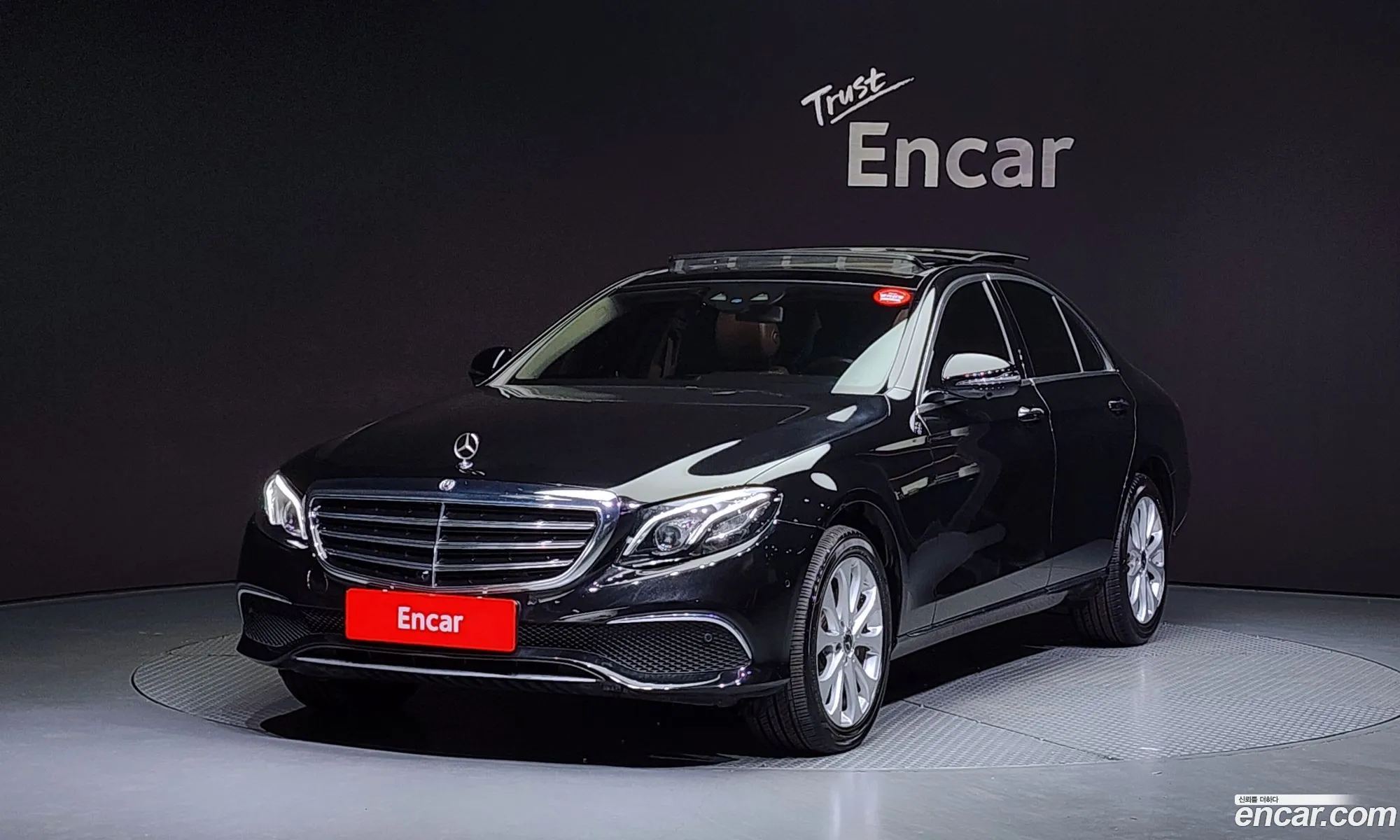 E-Class W213 E300 4Matic Exclusive - фотография 11345532