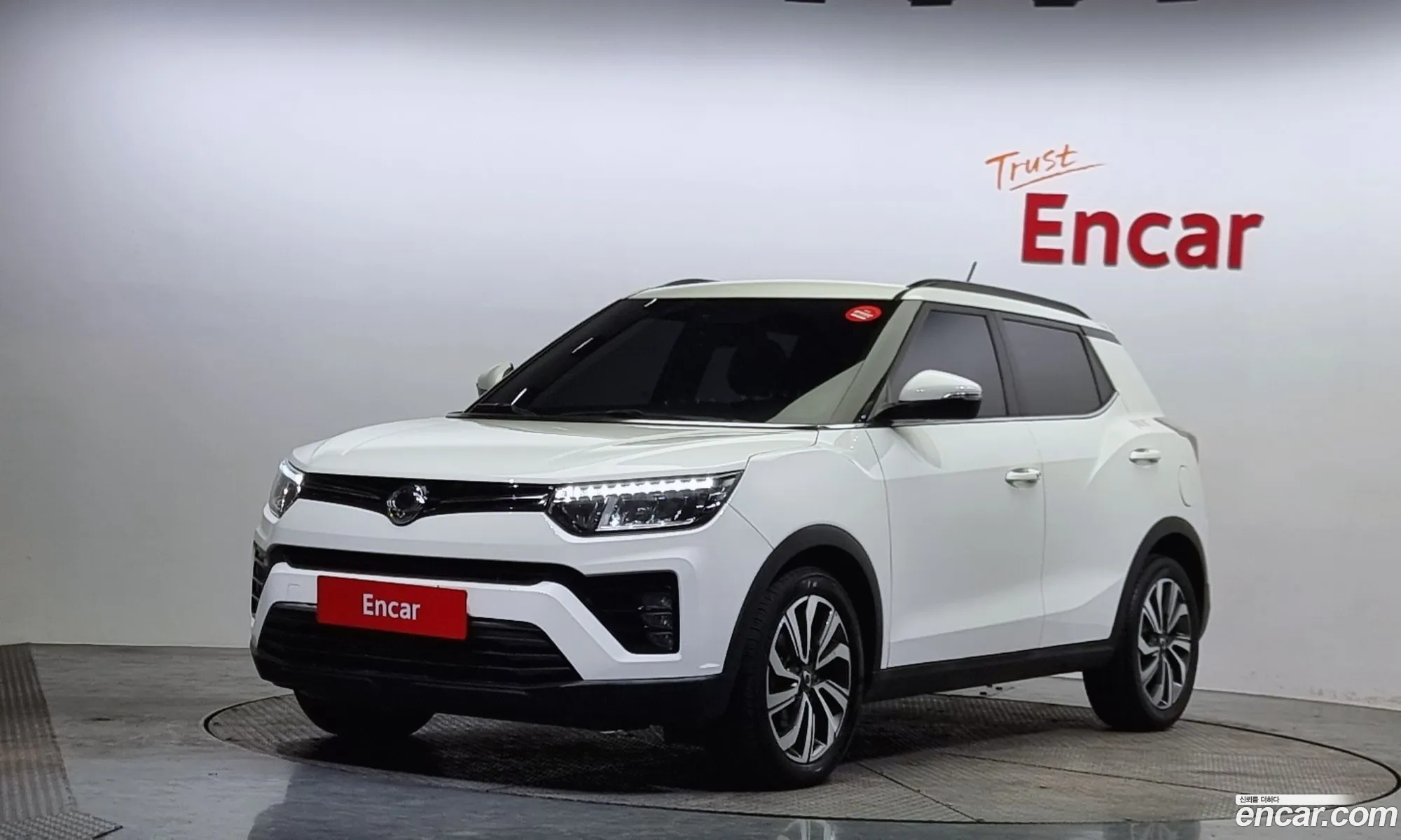 Berry New Tivoli Gasoline 15 2Wd V5 - фотография 17474625