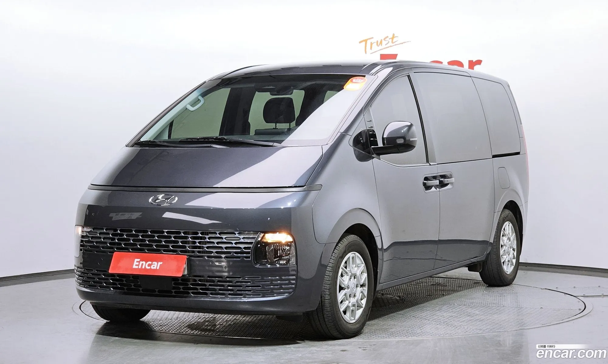 Staria Tourer 11 -Seater Modern - фотография 11543237
