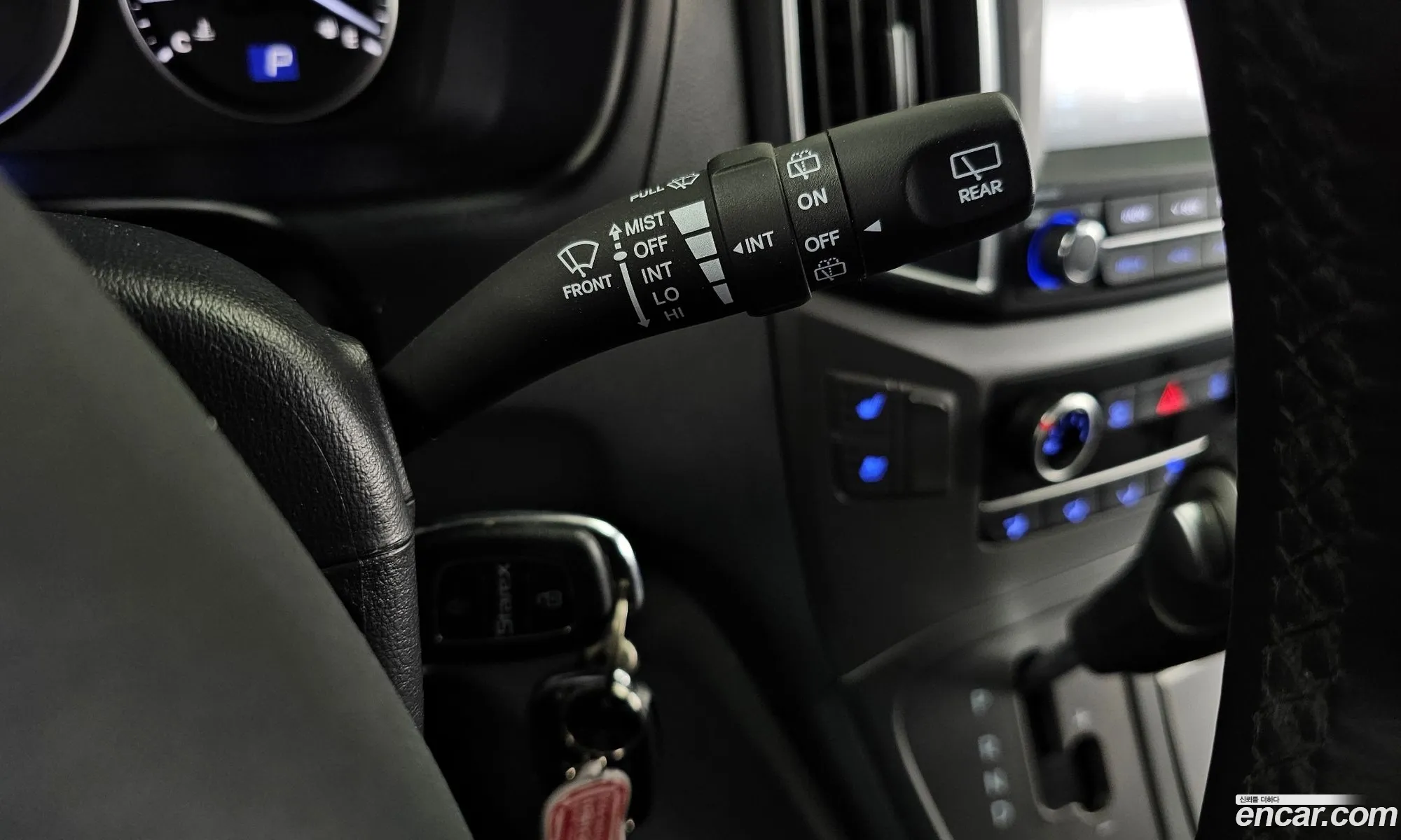 The New Grand Starex Van 3 -Seater Smart - фотография 13416687