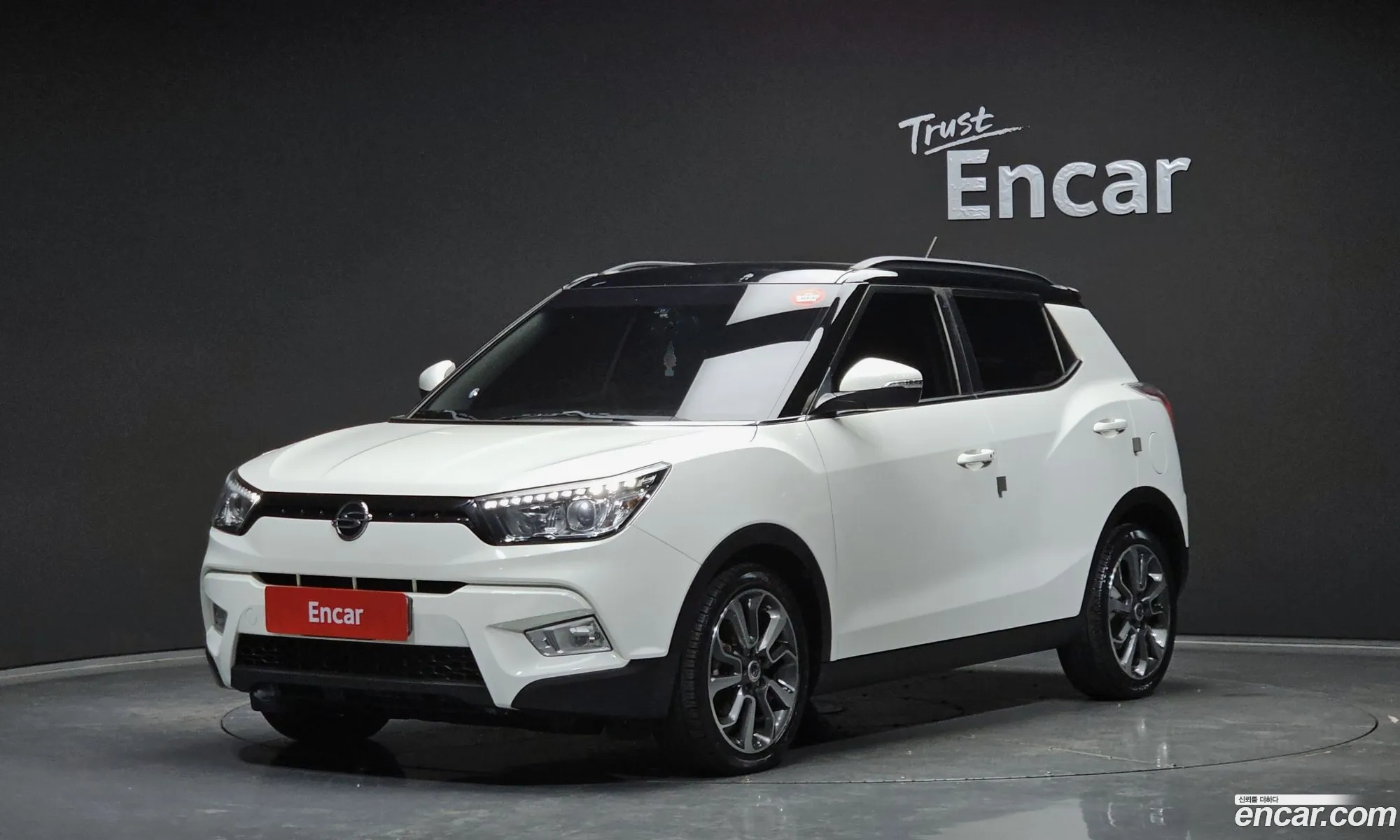 Tivoli Diesel Lx 2Wd - фотография 16622867
