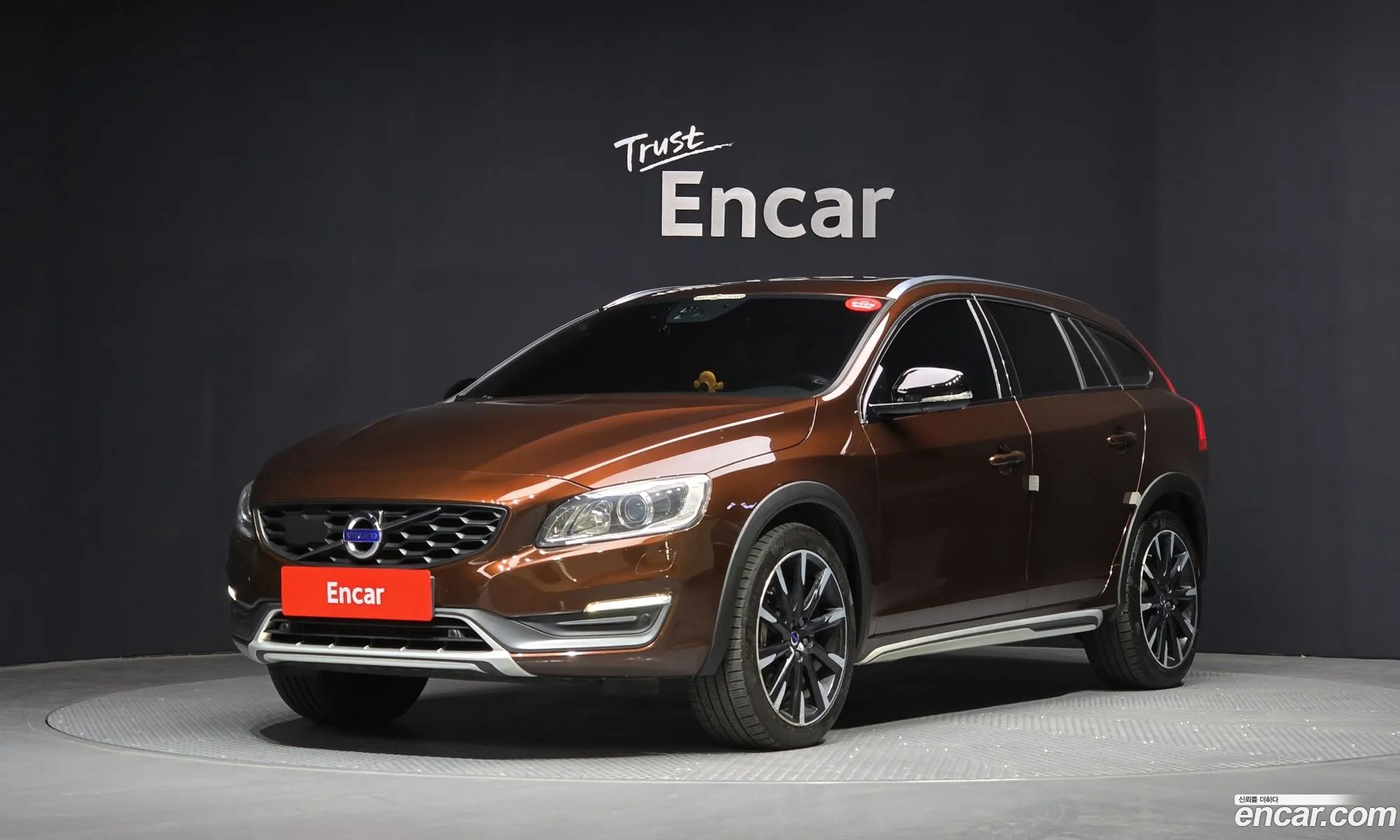 V60 Cross Country T5 Awd - фотография 4437224