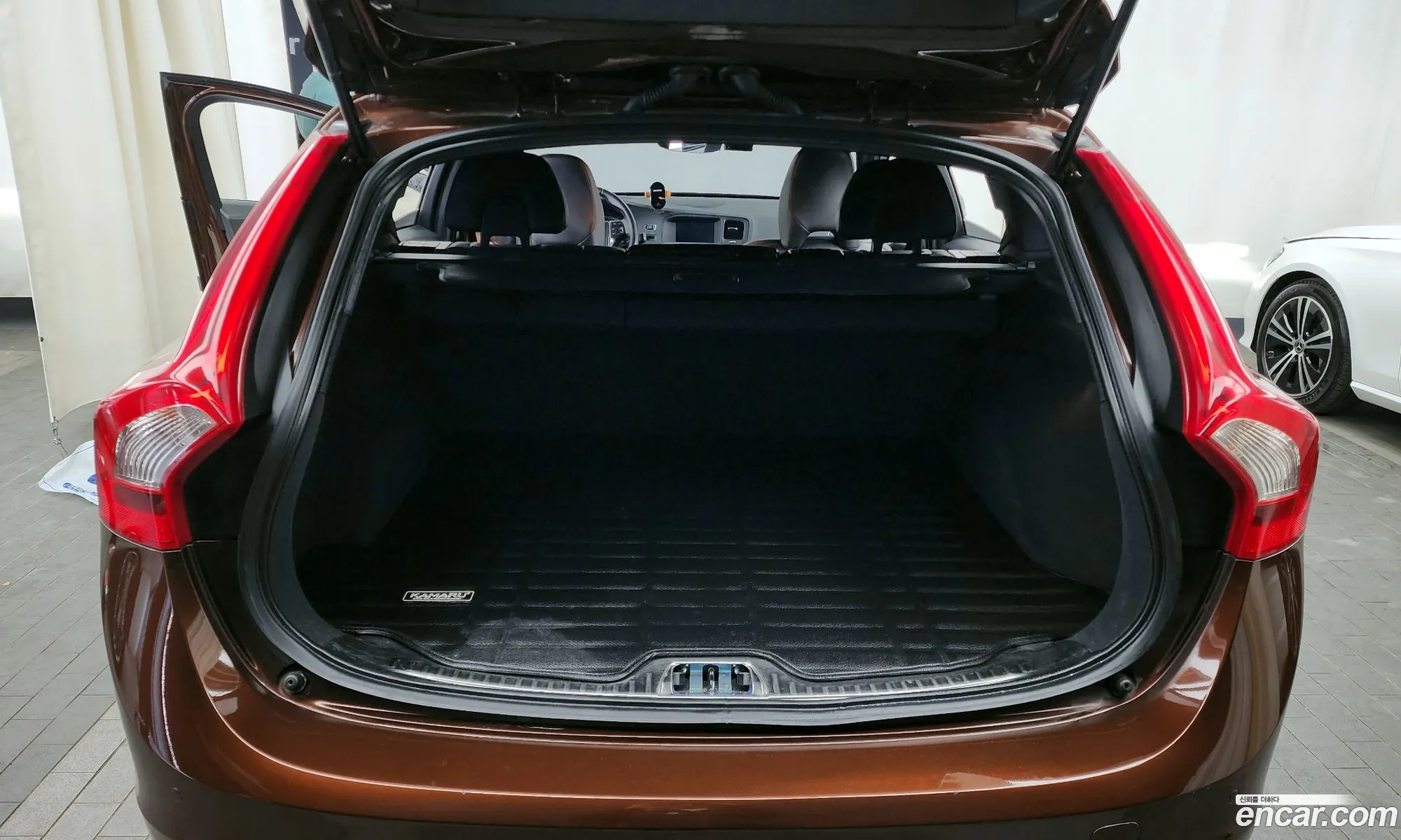 V60 Cross Country T5 Awd - фотография 4437225