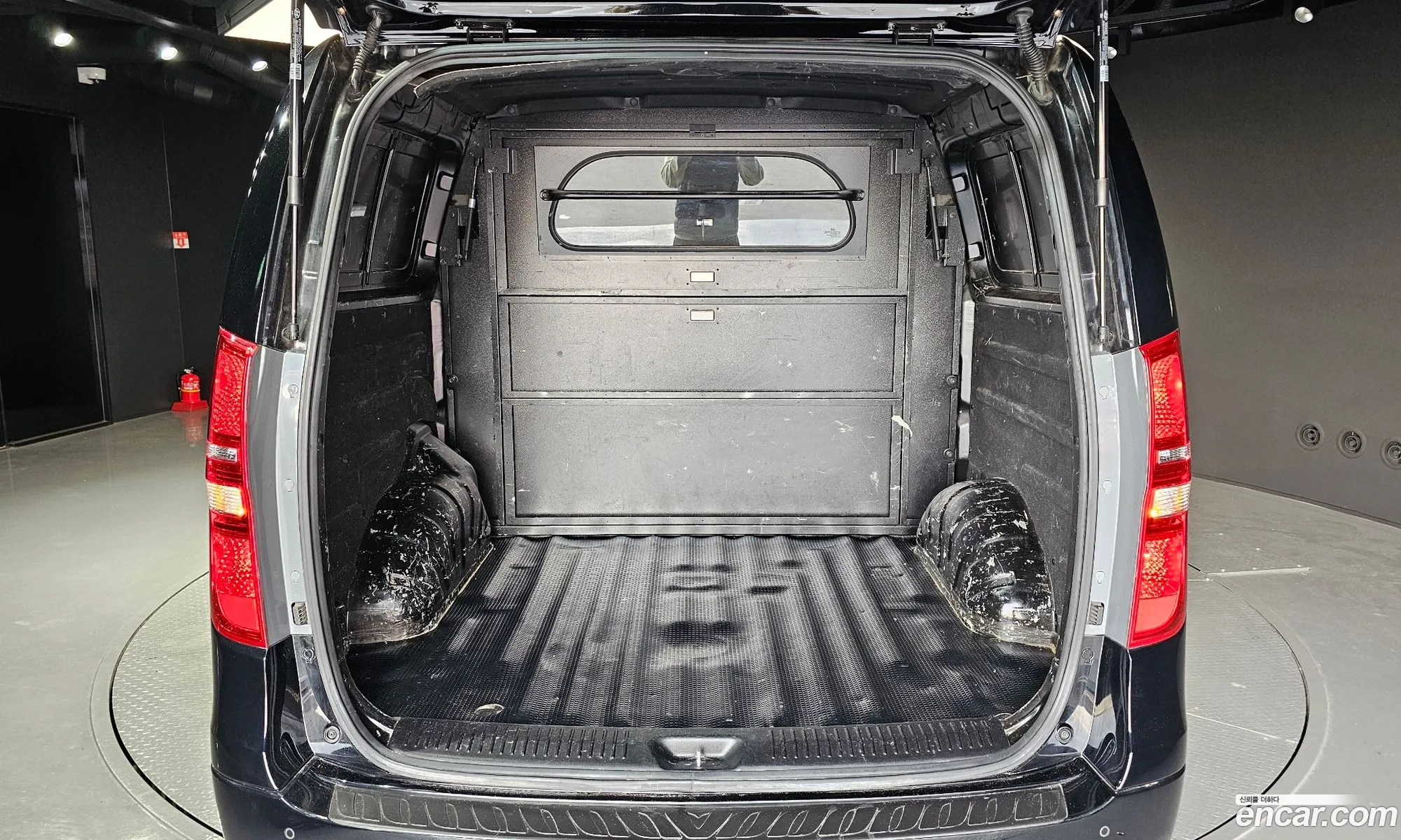 The New Grand Starex Van 5 -Seater Modern - фотография 17506354