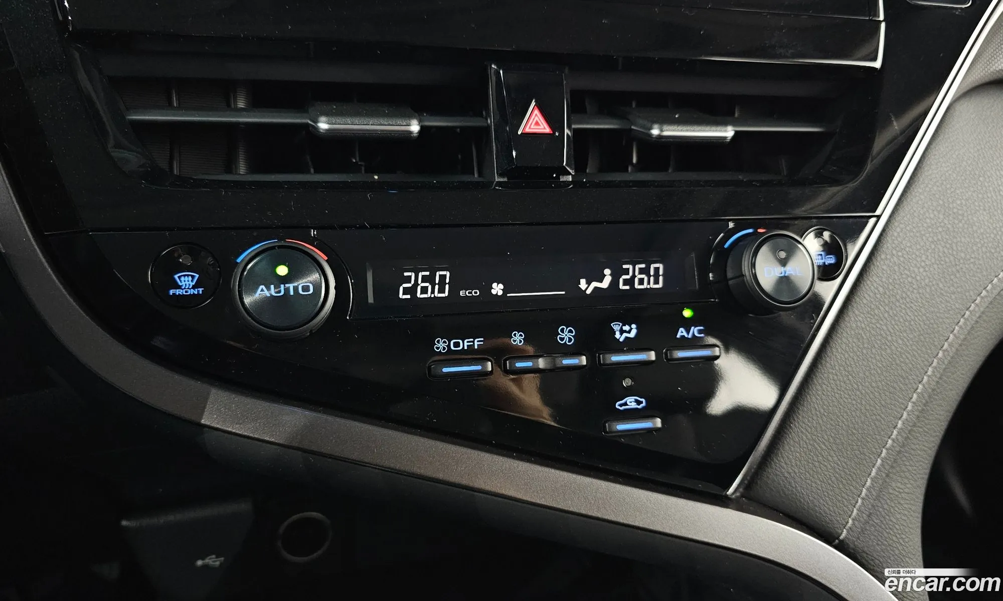 Camry Xv70 25 Xse Hybrid - фотография 17979436