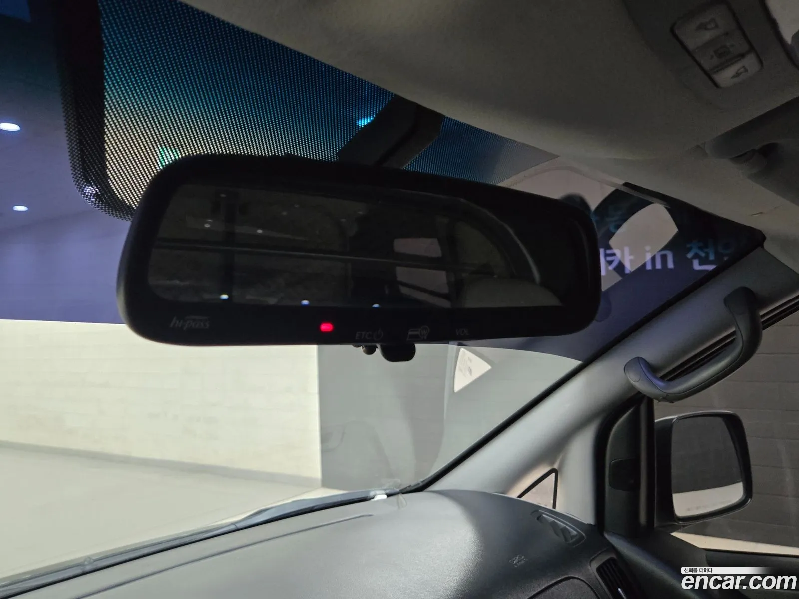 The New Grand Starex Van 3 -Seater Smart - фотография 16527683